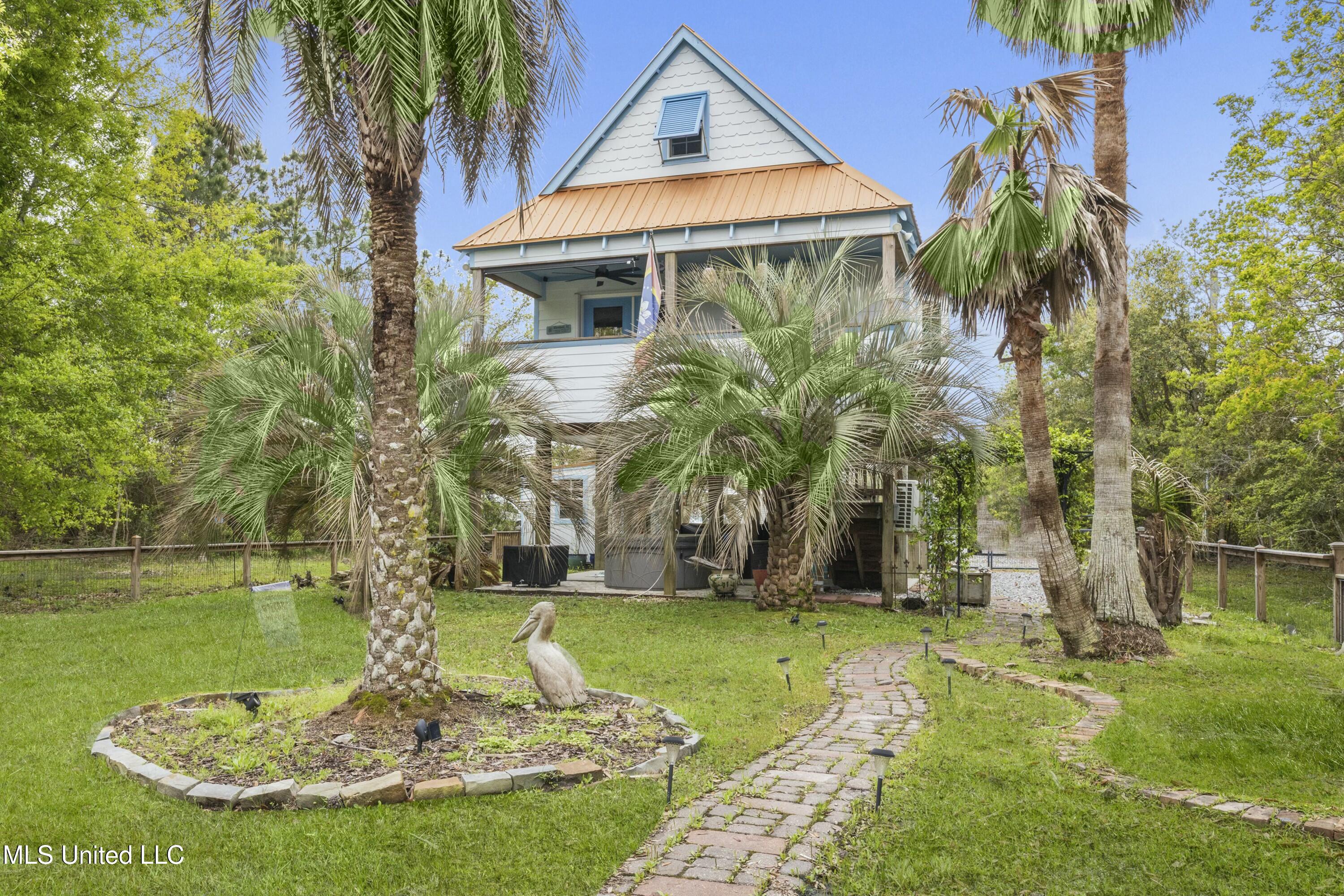 202 Surf Street, Waveland, Mississippi image 4