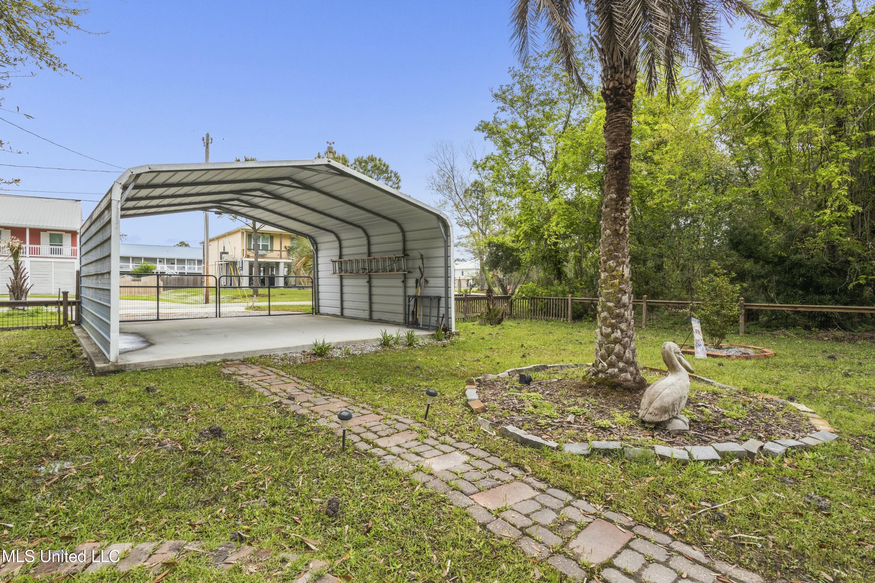 202 Surf Street, Waveland, Mississippi image 25