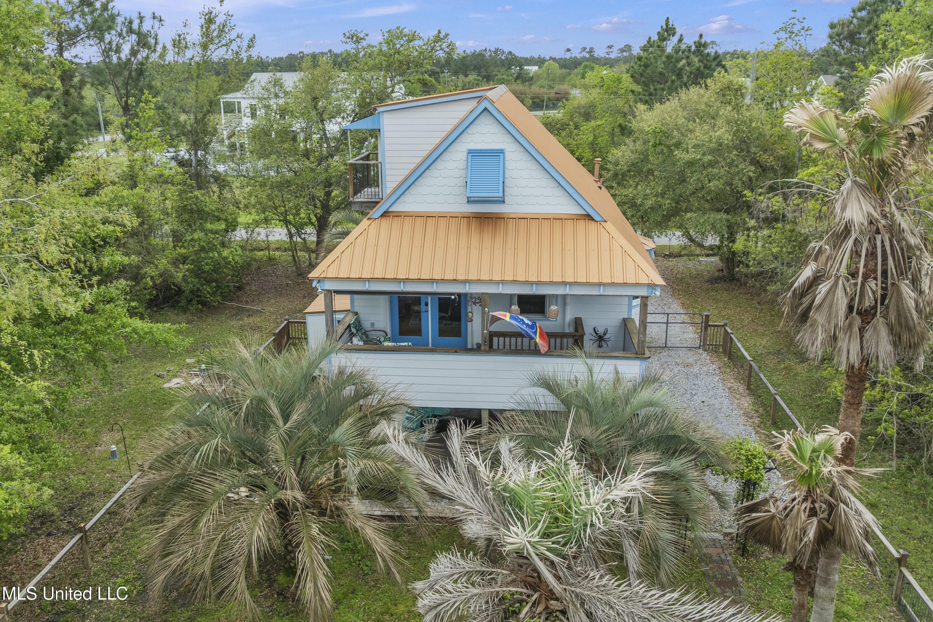 202 Surf Street, Waveland, Mississippi image 3