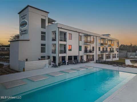 Condo For Sale - 1302 Magnolia Street<br/> Harrison County, Gulfport, MS 39507