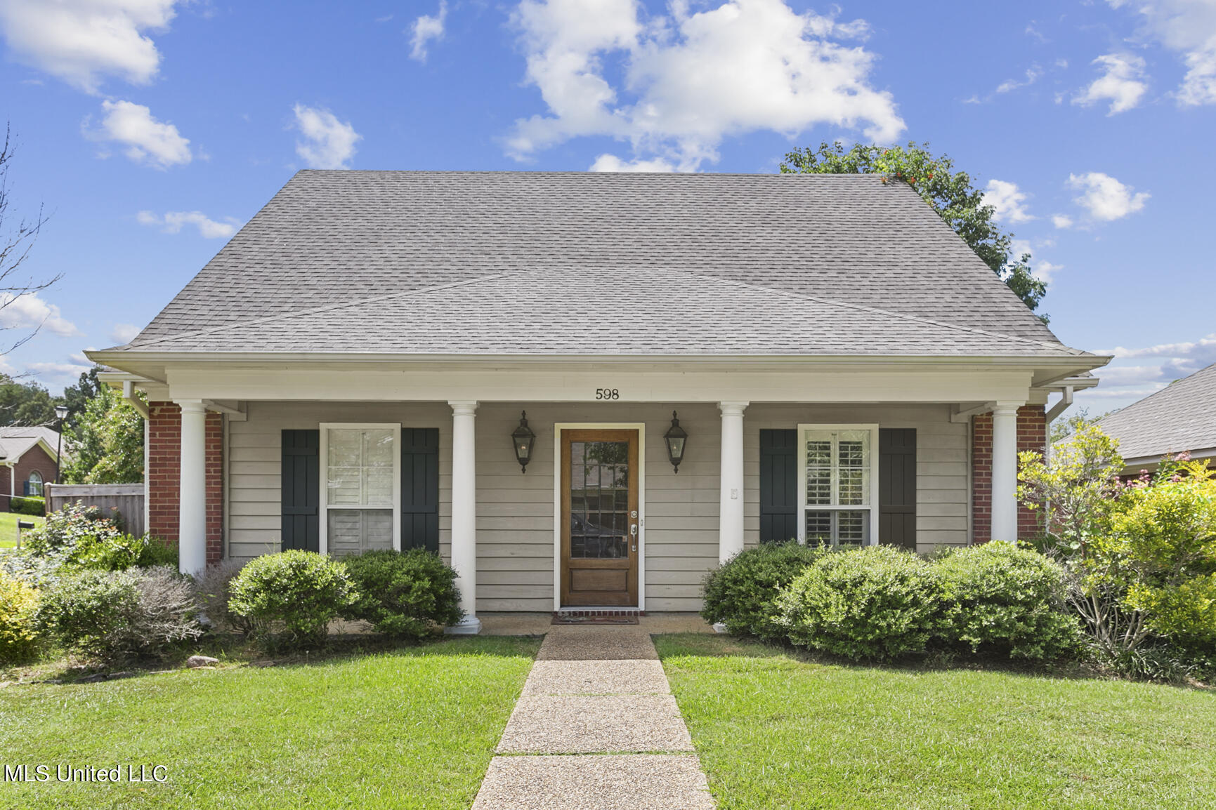 598 Camdenpark Place, Ridgeland, Mississippi image 1