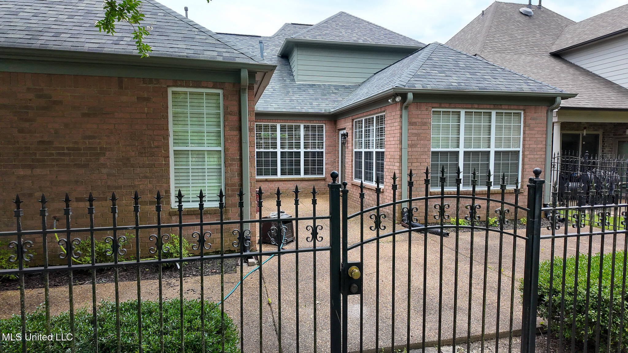7056 Apache Drive, Olive Branch, Mississippi image 35
