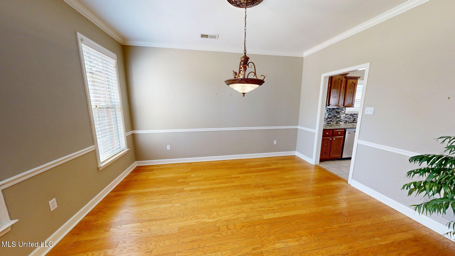 7056 Apache Drive, Olive Branch, Mississippi image 10