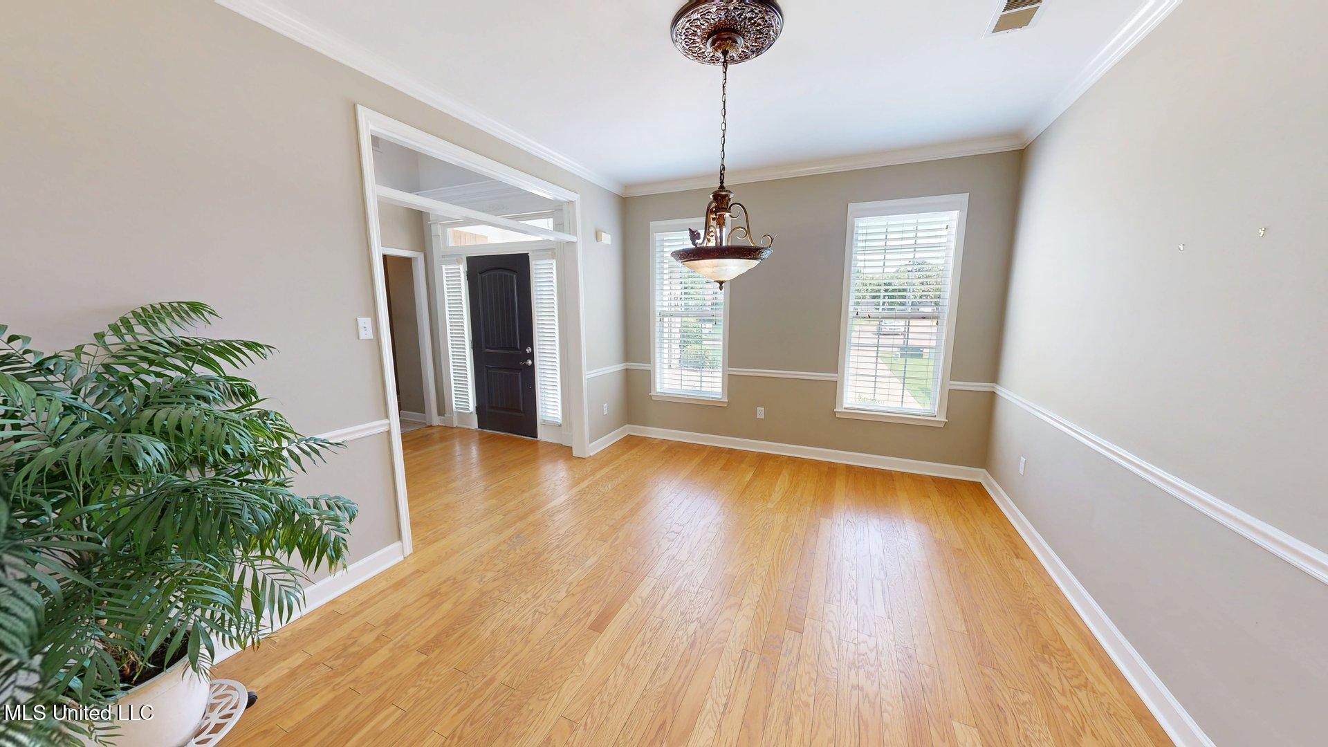 7056 Apache Drive, Olive Branch, Mississippi image 11