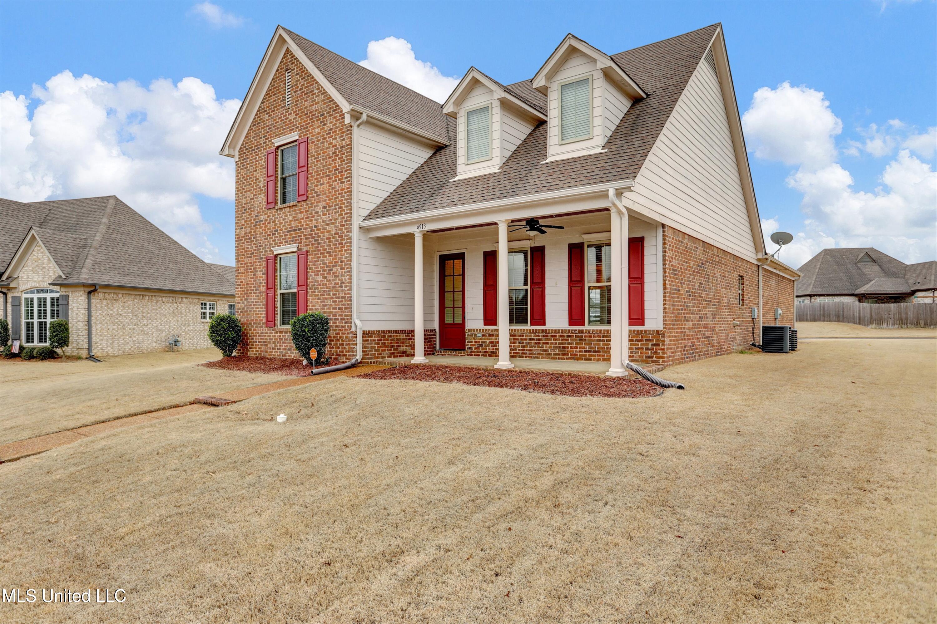 4913 W Margarette Circle, Olive Branch, Mississippi image 2