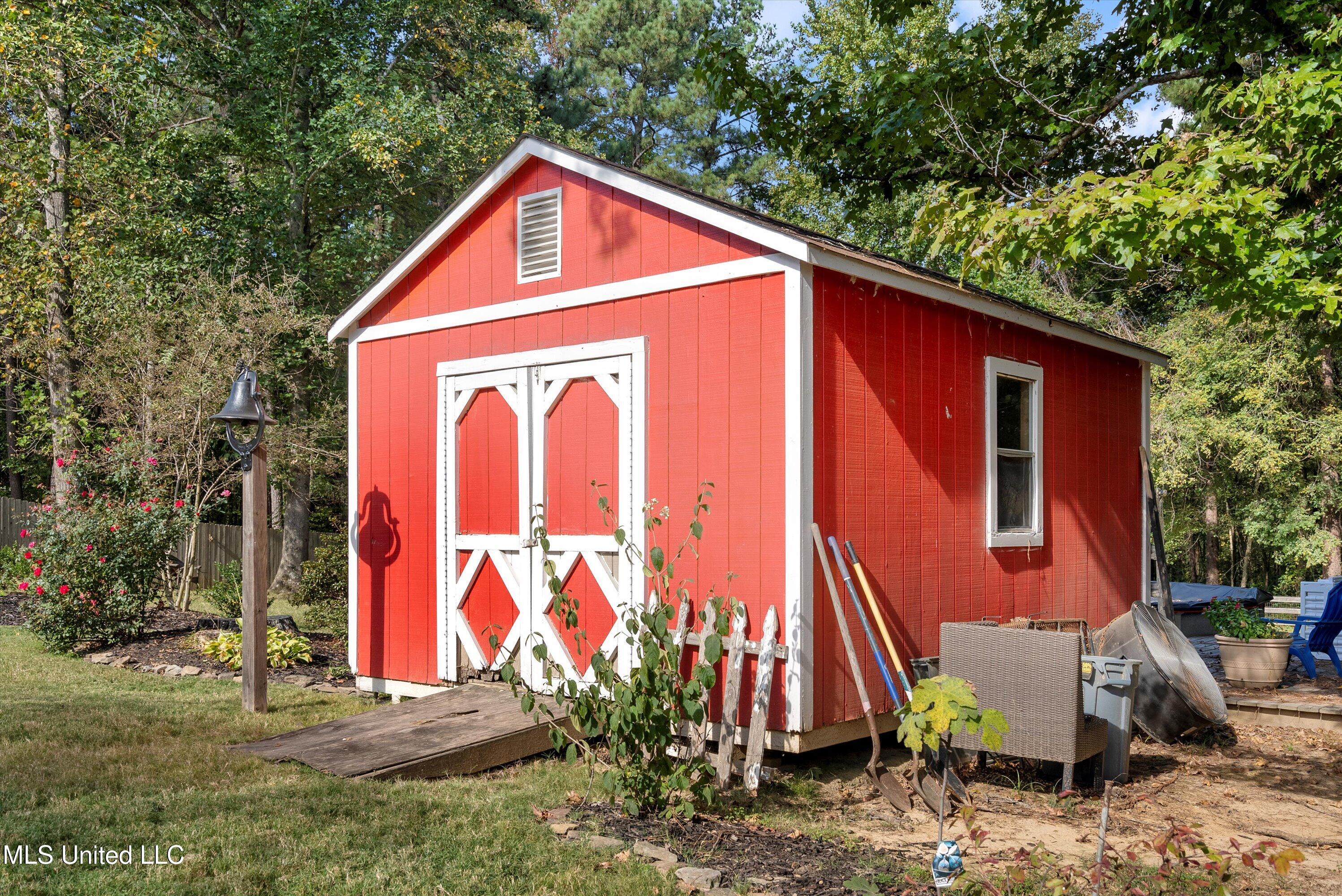 9948 Victor Drive, Olive Branch, Mississippi image 32