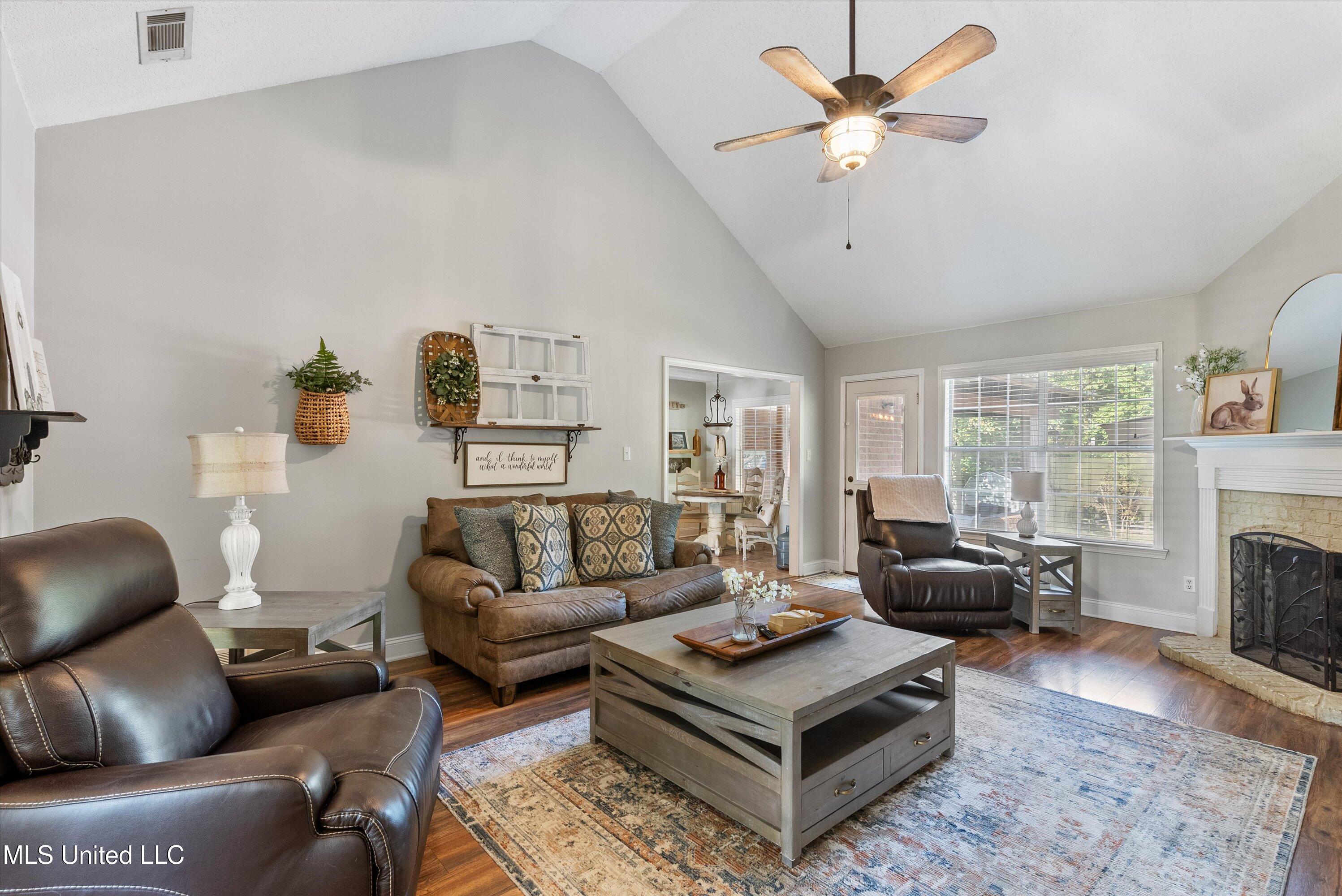 9948 Victor Drive, Olive Branch, Mississippi image 4