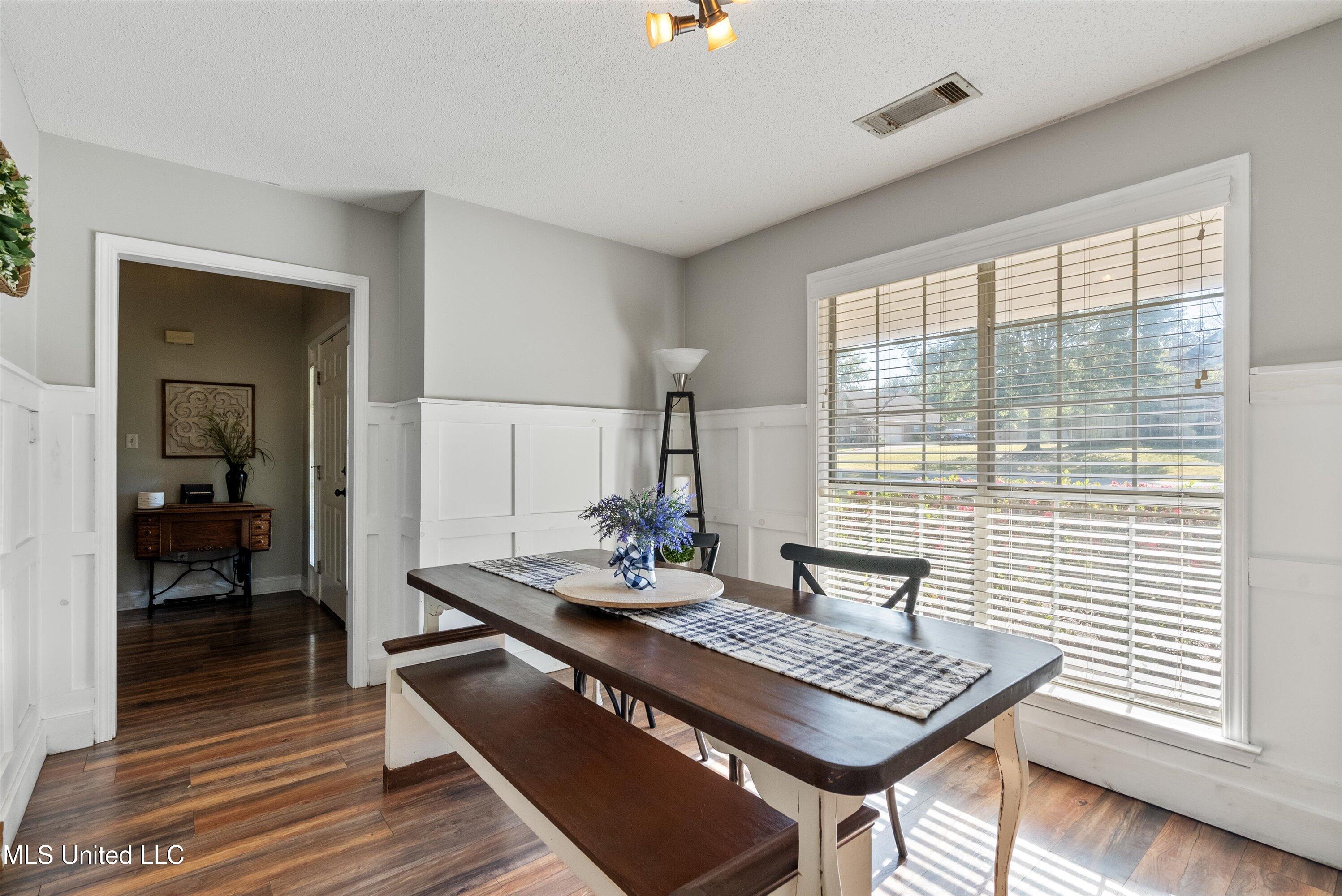 9948 Victor Drive, Olive Branch, Mississippi image 7