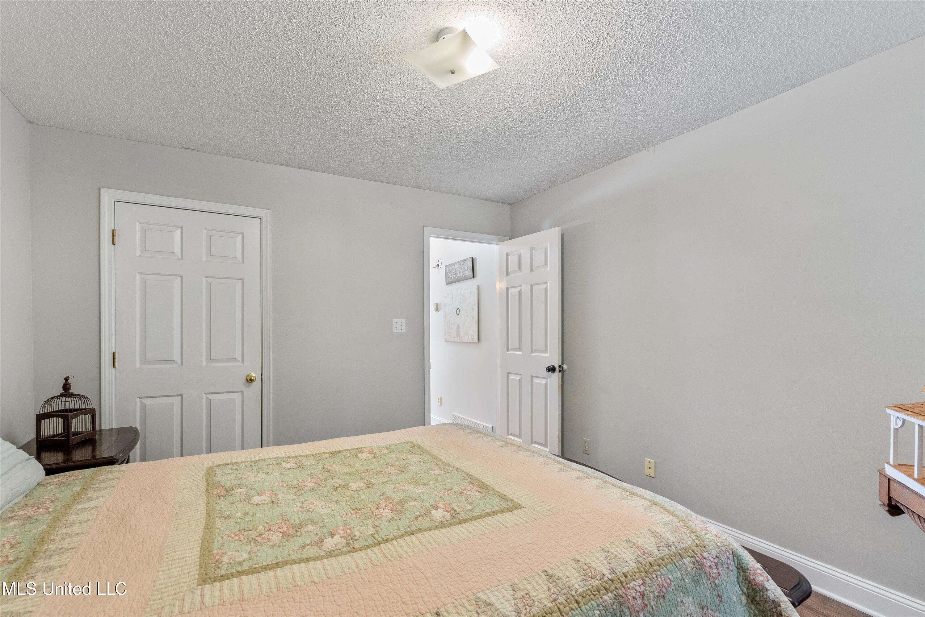 9948 Victor Drive, Olive Branch, Mississippi image 22