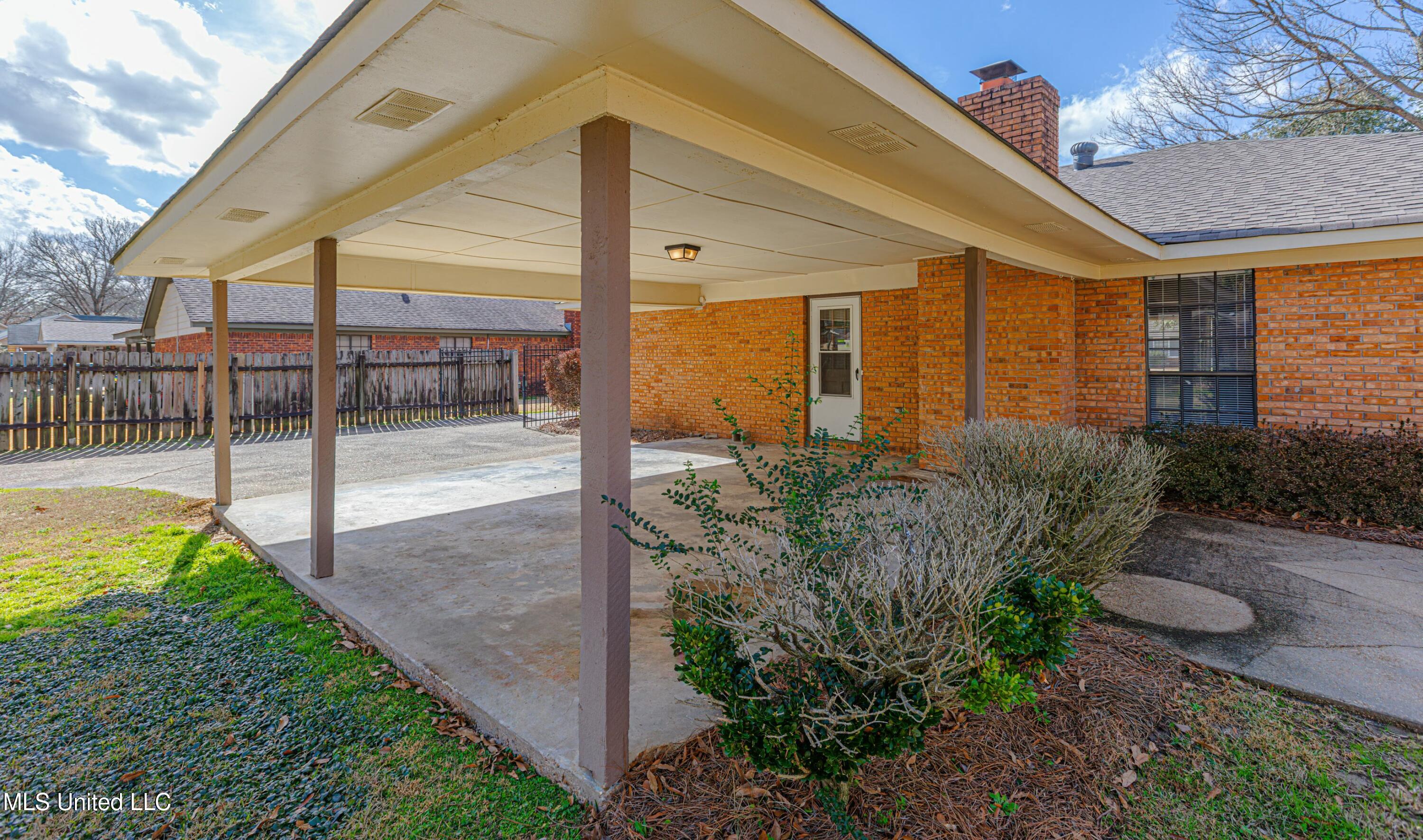 432 Green Leaf Trail, Madison, Mississippi image 9