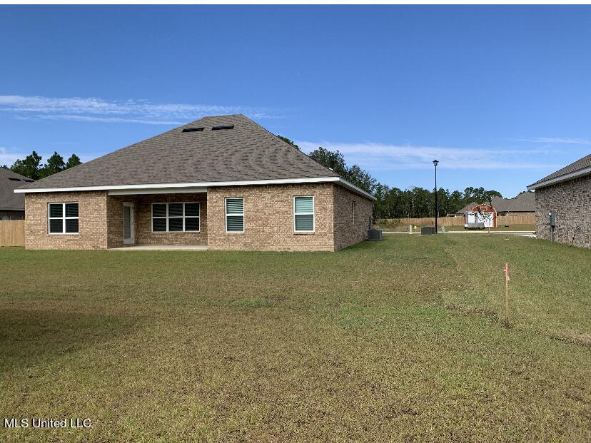 18257 Big Leaf Drive, Gulfport, Mississippi image 2