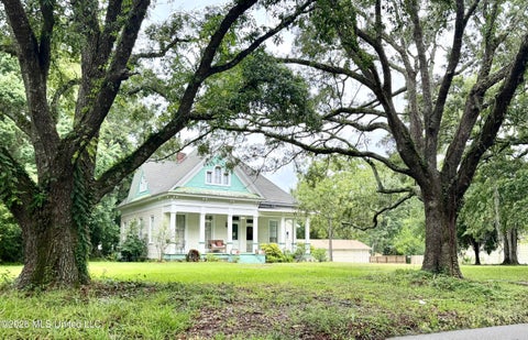 Homes For Sale - 3807 Dantzler Street<br/> Jackson County, Moss Point, MS 39563