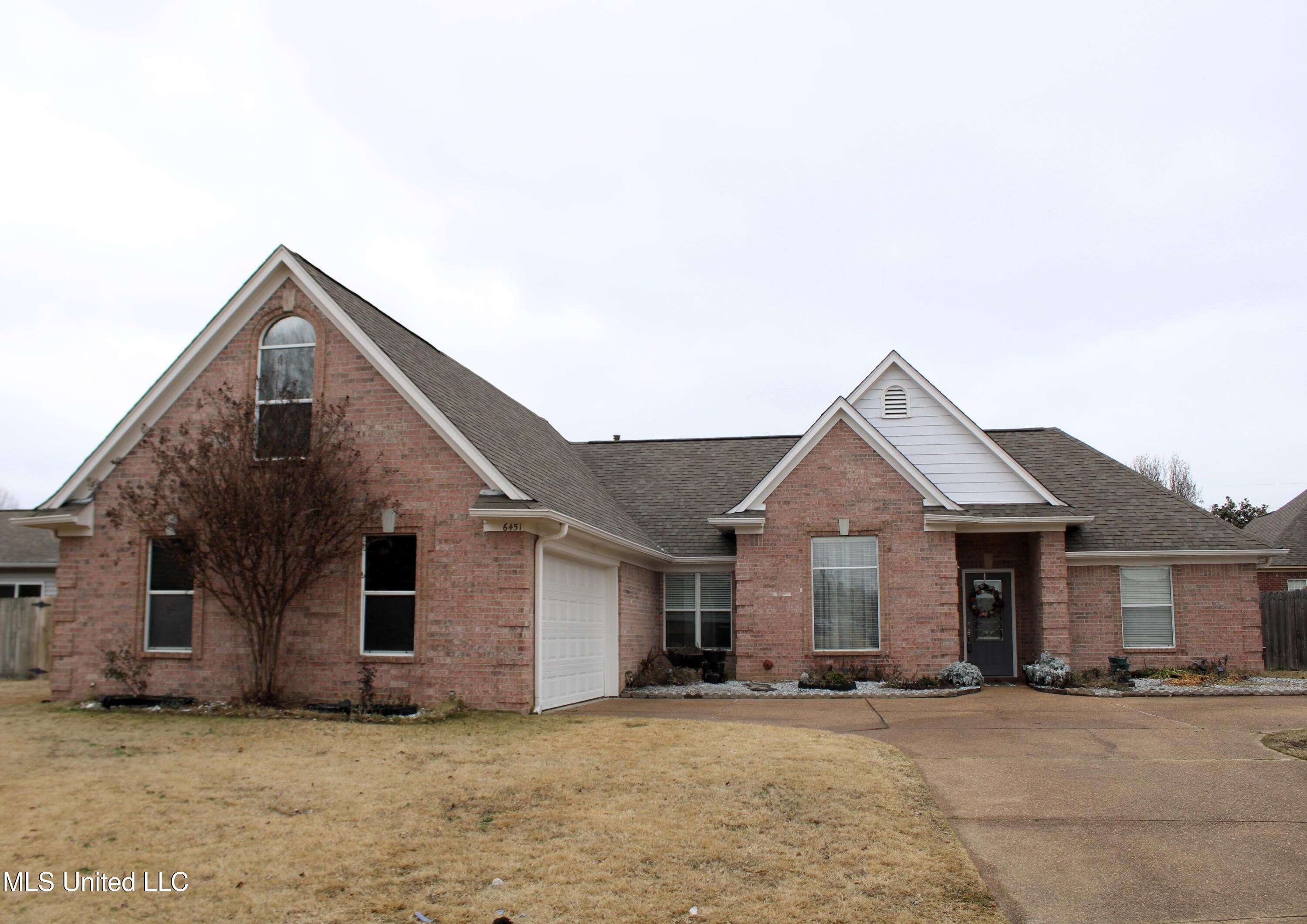 6451 Braybourne Place, Olive Branch, Mississippi image 1