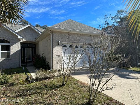 Single Family Residence in Ocean Springs MS 2200 Rue Beaux Chenes.jpg