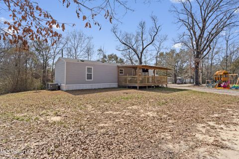 Mobile Home For Sale - 25349 Mchenry Road<br/> Saucier, MS 39574