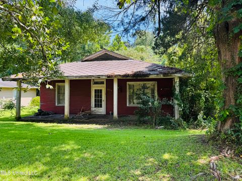 Homes For Sale - 1117 Martin Luther King Jr Street<br/> Adams County, Natchez, MS 39120