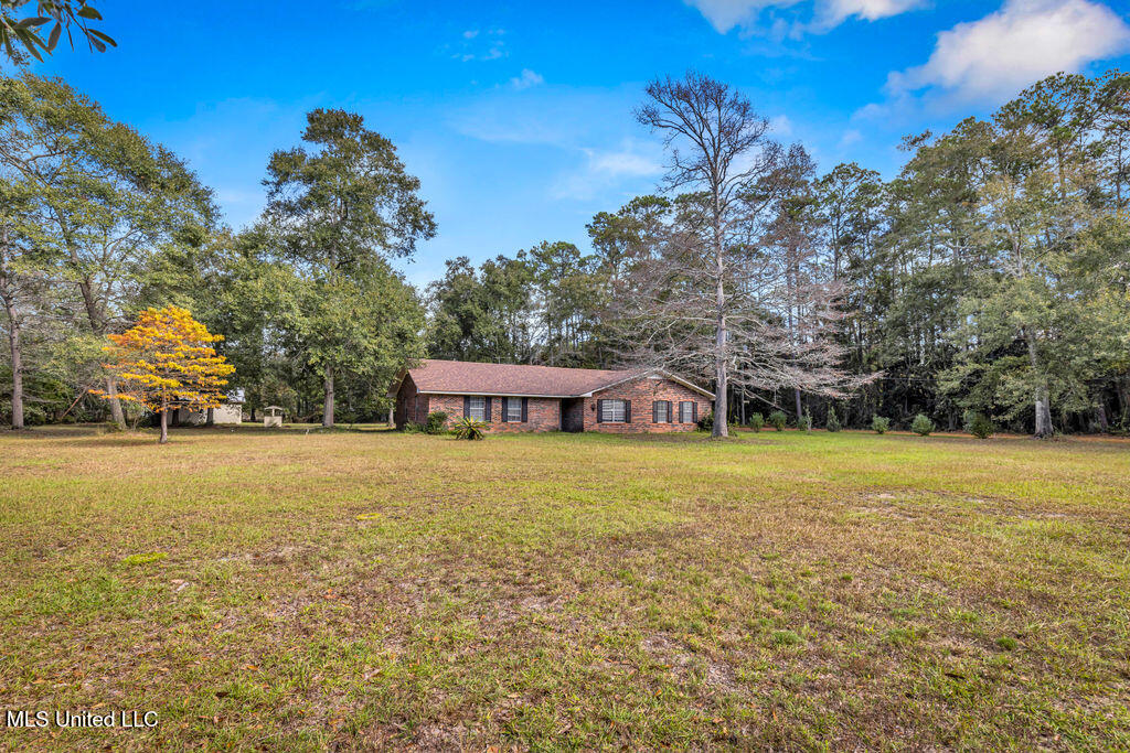 2500 Bayou Bend Road, Gautier, Mississippi image 4