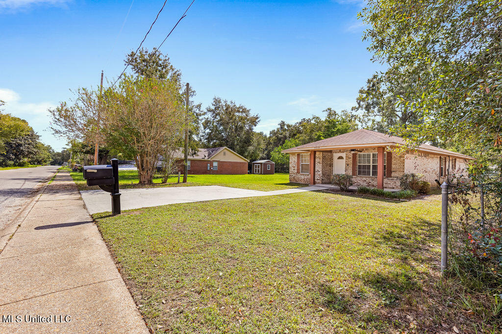 2219 33rd Street, Gulfport, Mississippi image 3