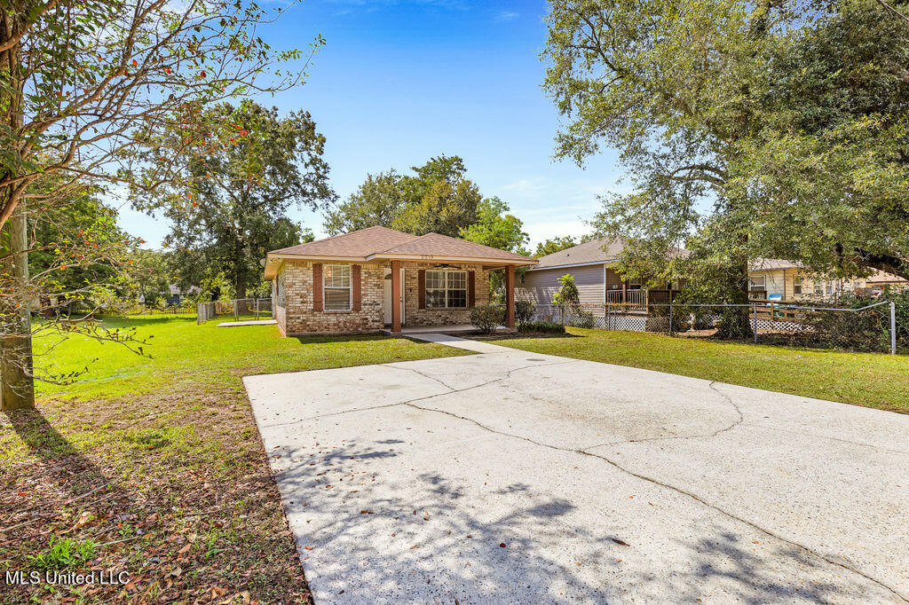 2219 33rd Street, Gulfport, Mississippi image 2