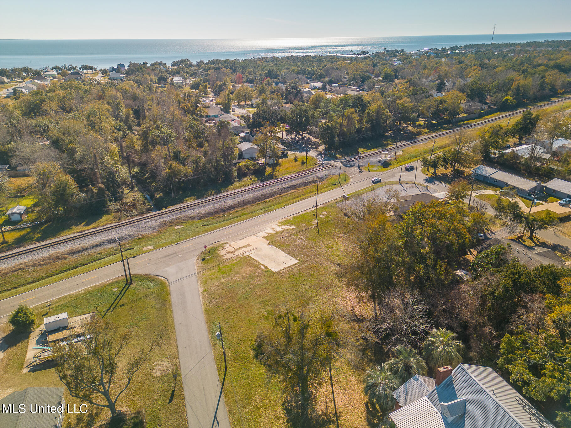 642 W Railroad Street, Long Beach, Mississippi image 5