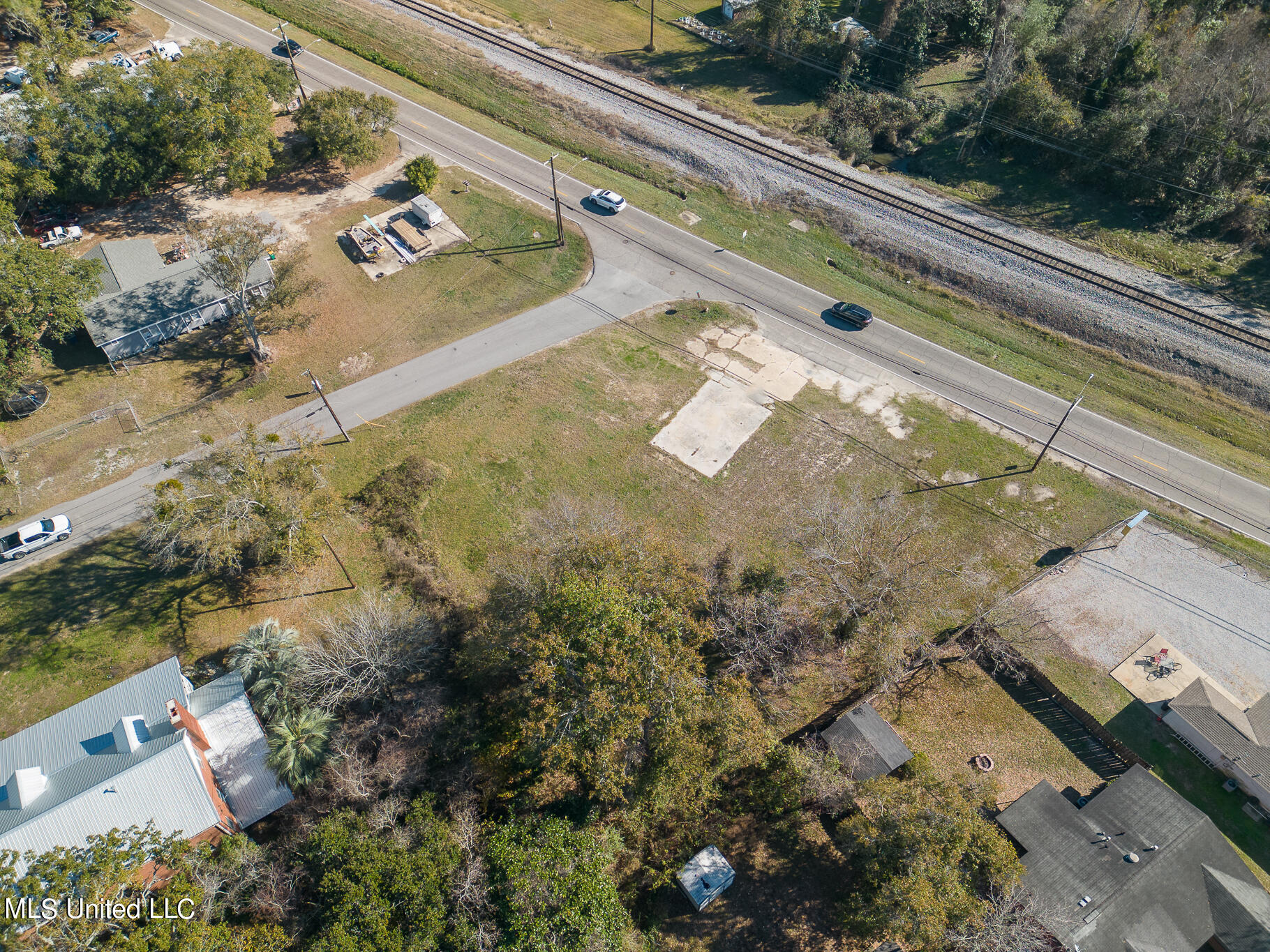 642 W Railroad Street, Long Beach, Mississippi image 8