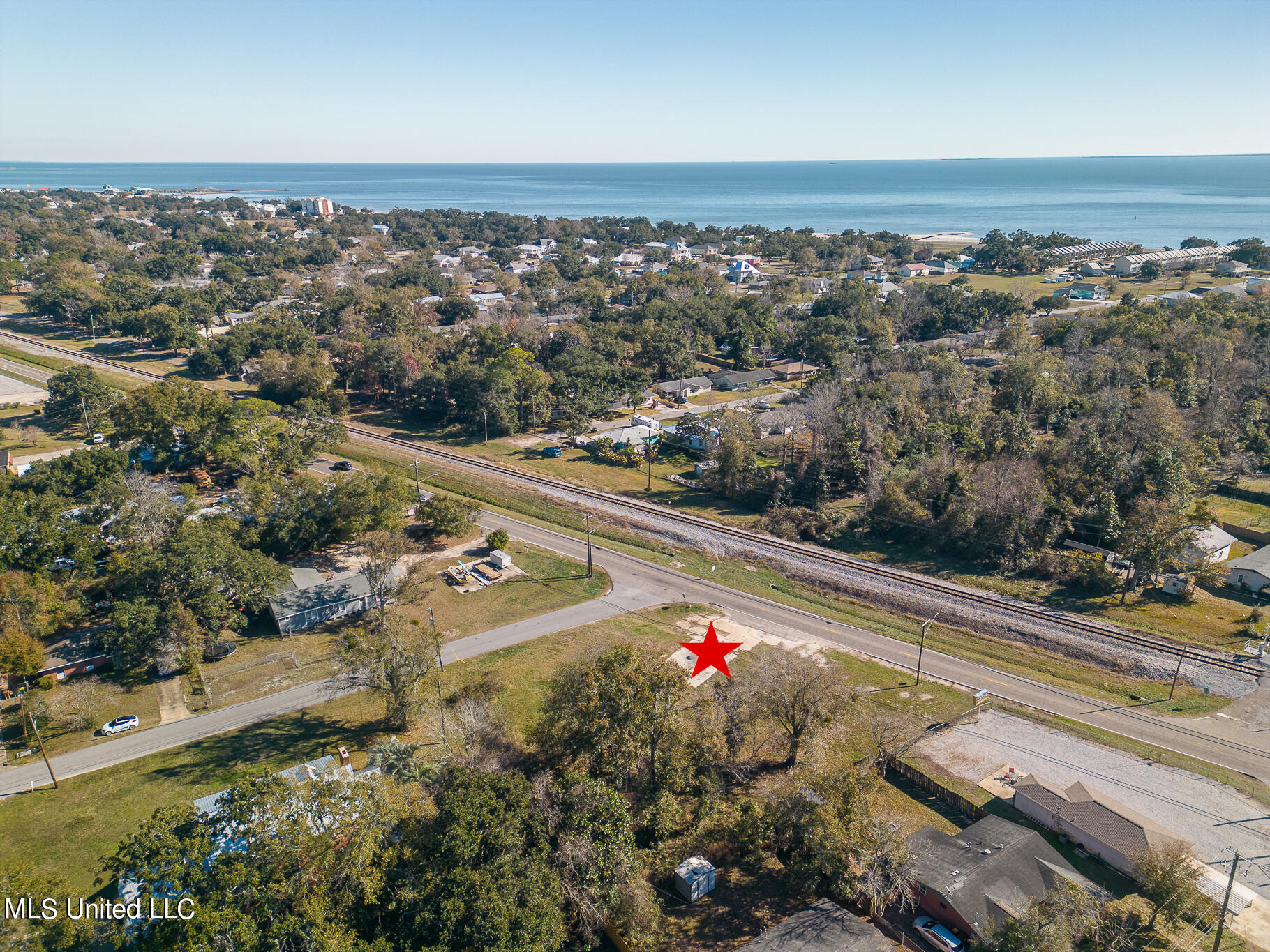 642 W Railroad Street, Long Beach, Mississippi image 3