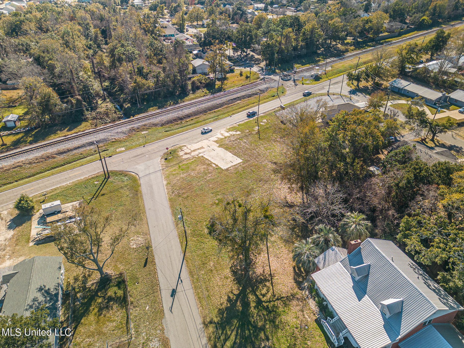 642 W Railroad Street, Long Beach, Mississippi image 4