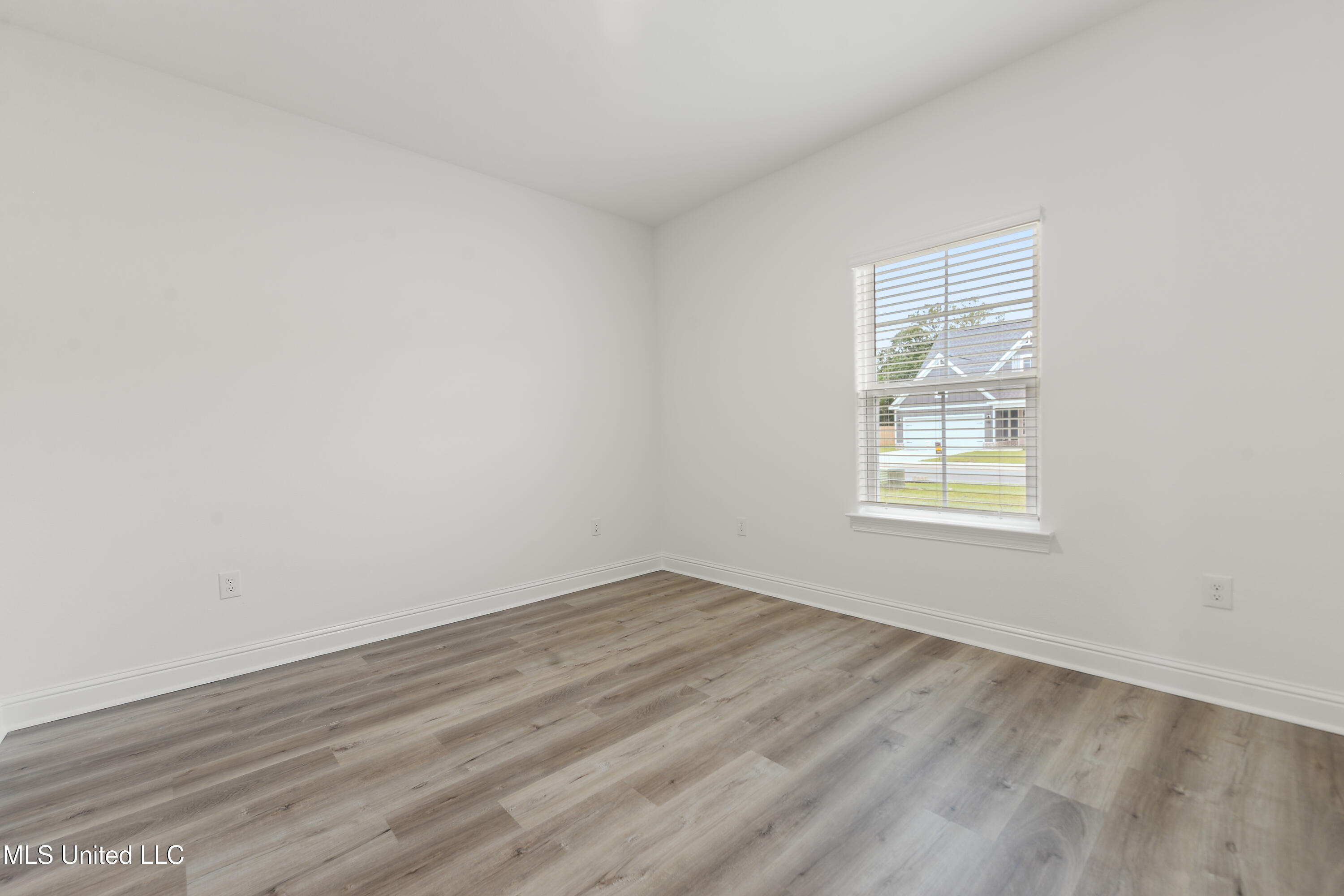 10457 Landon Meadows Drive, Gulfport, Mississippi image 19