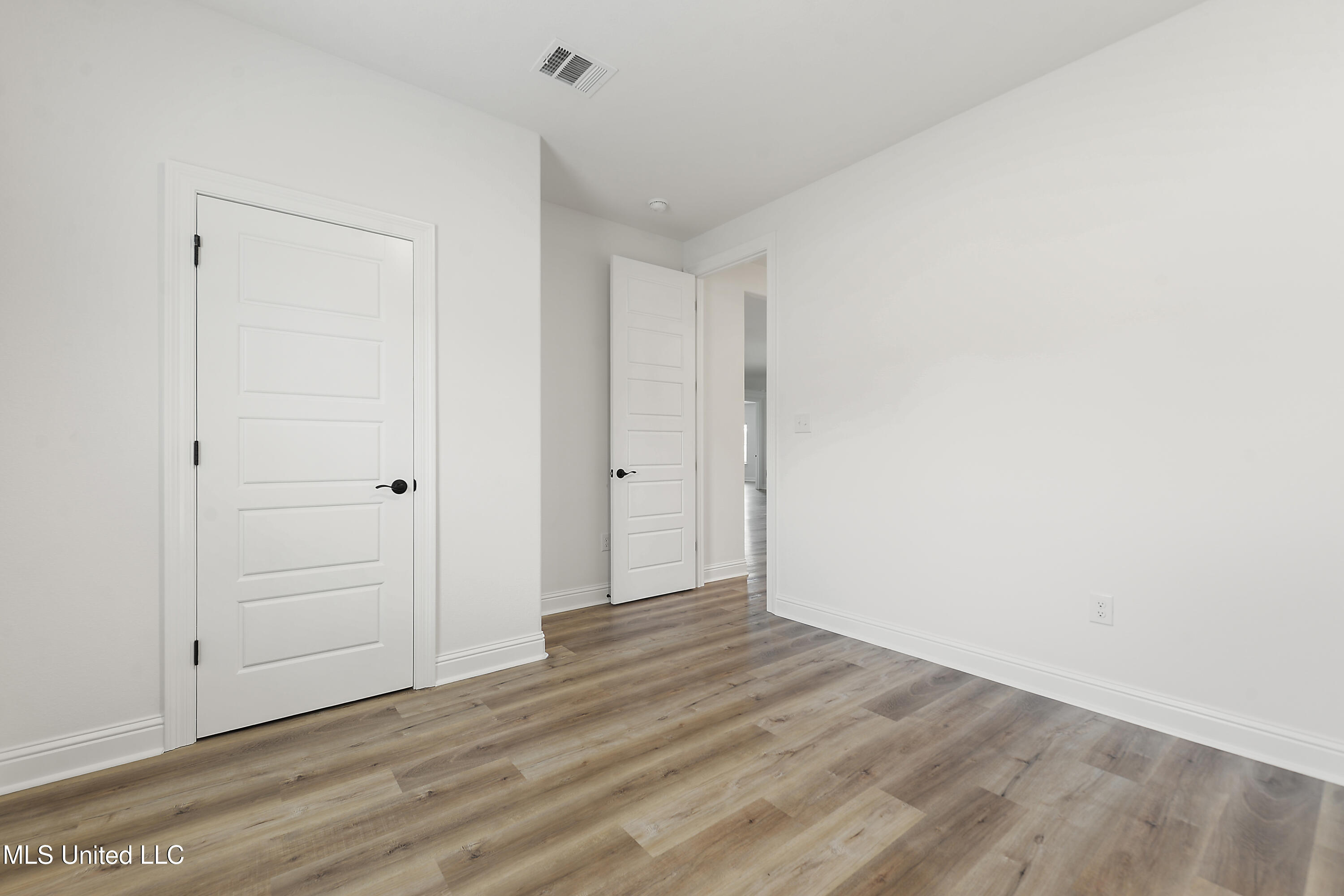 10457 Landon Meadows Drive, Gulfport, Mississippi image 20