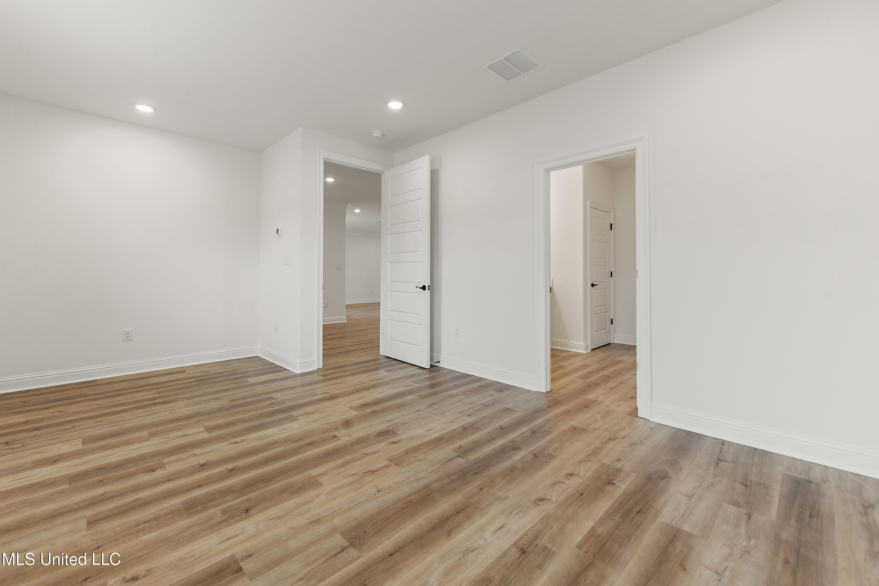10457 Landon Meadows Drive, Gulfport, Mississippi image 14