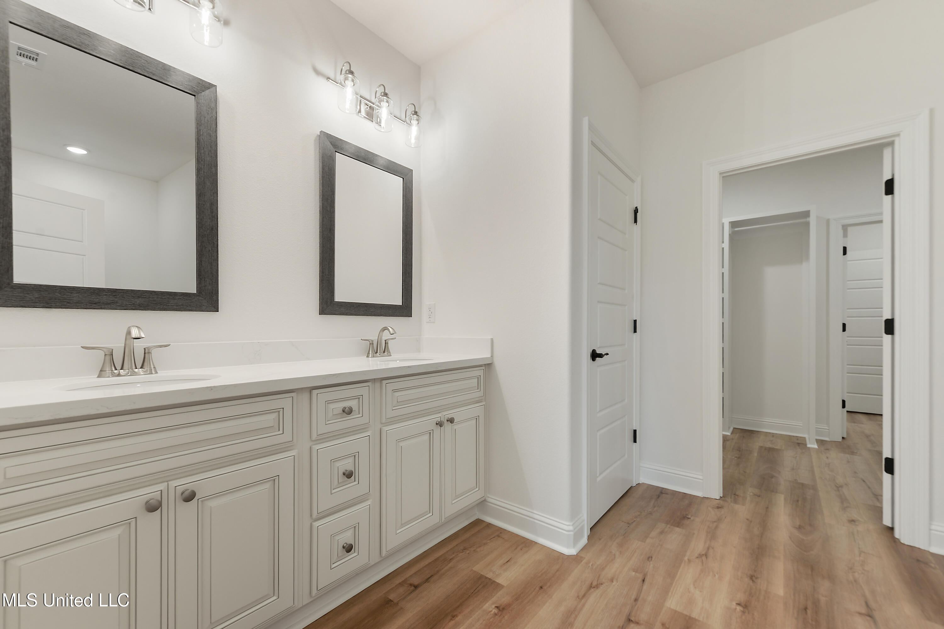10457 Landon Meadows Drive, Gulfport, Mississippi image 15