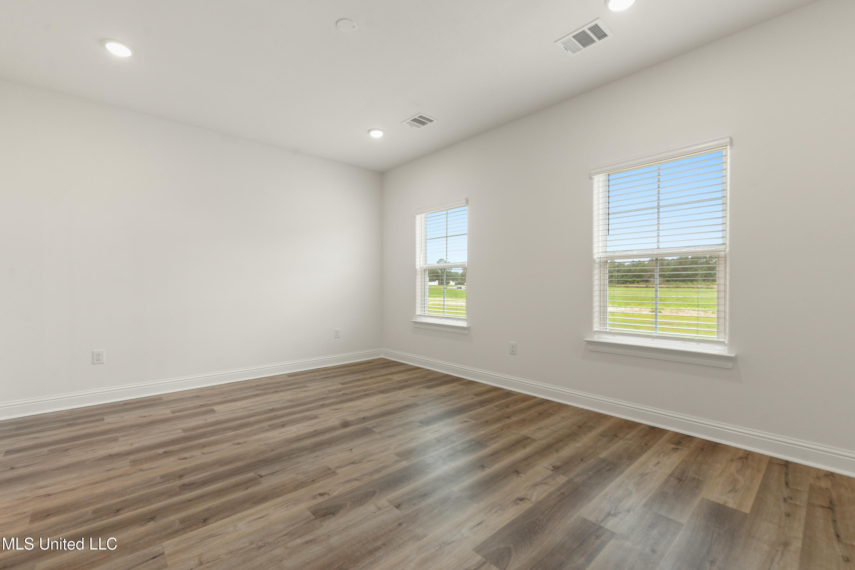 10457 Landon Meadows Drive, Gulfport, Mississippi image 13