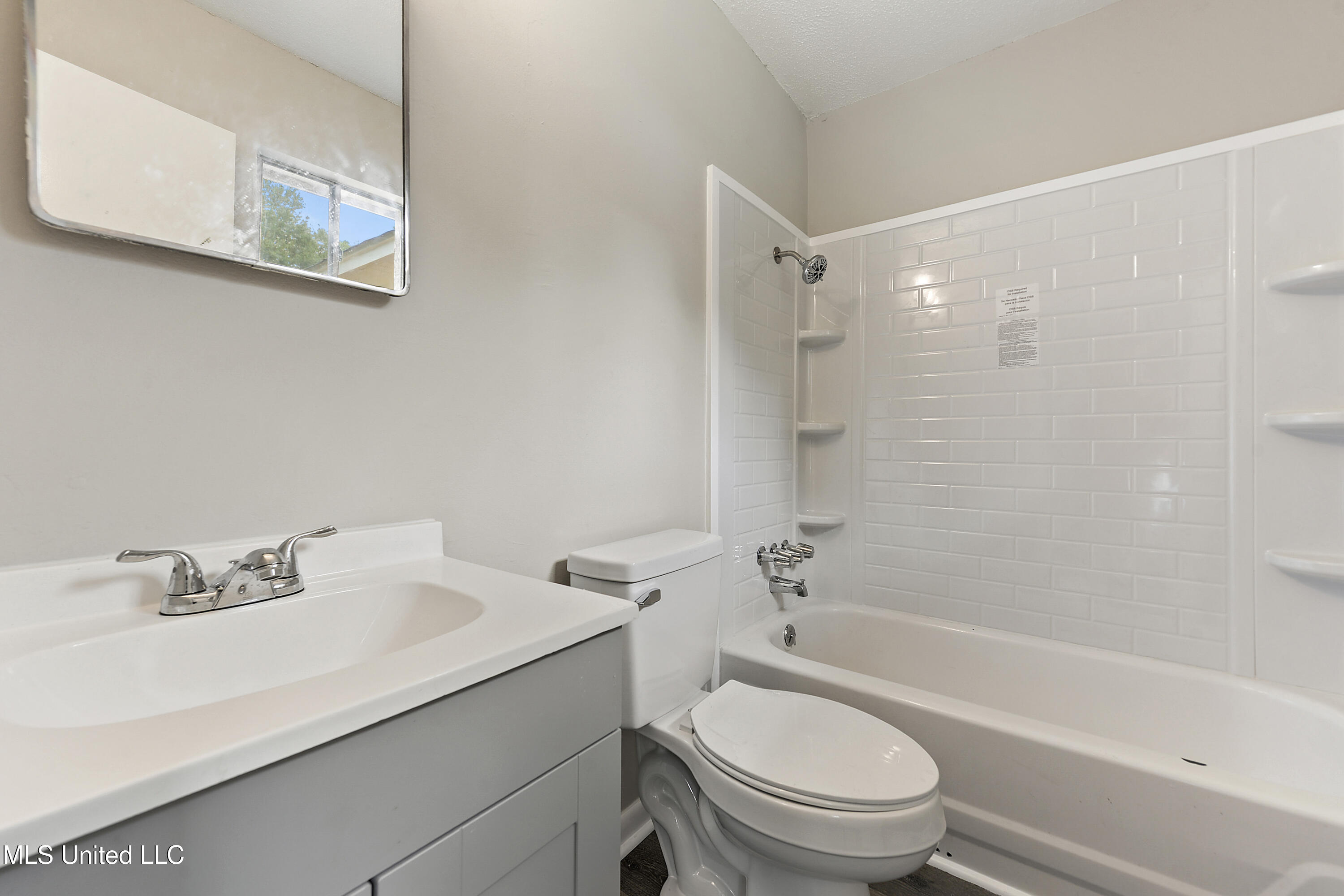 2820 Lawnwood Drive, Ocean Springs, Mississippi image 13