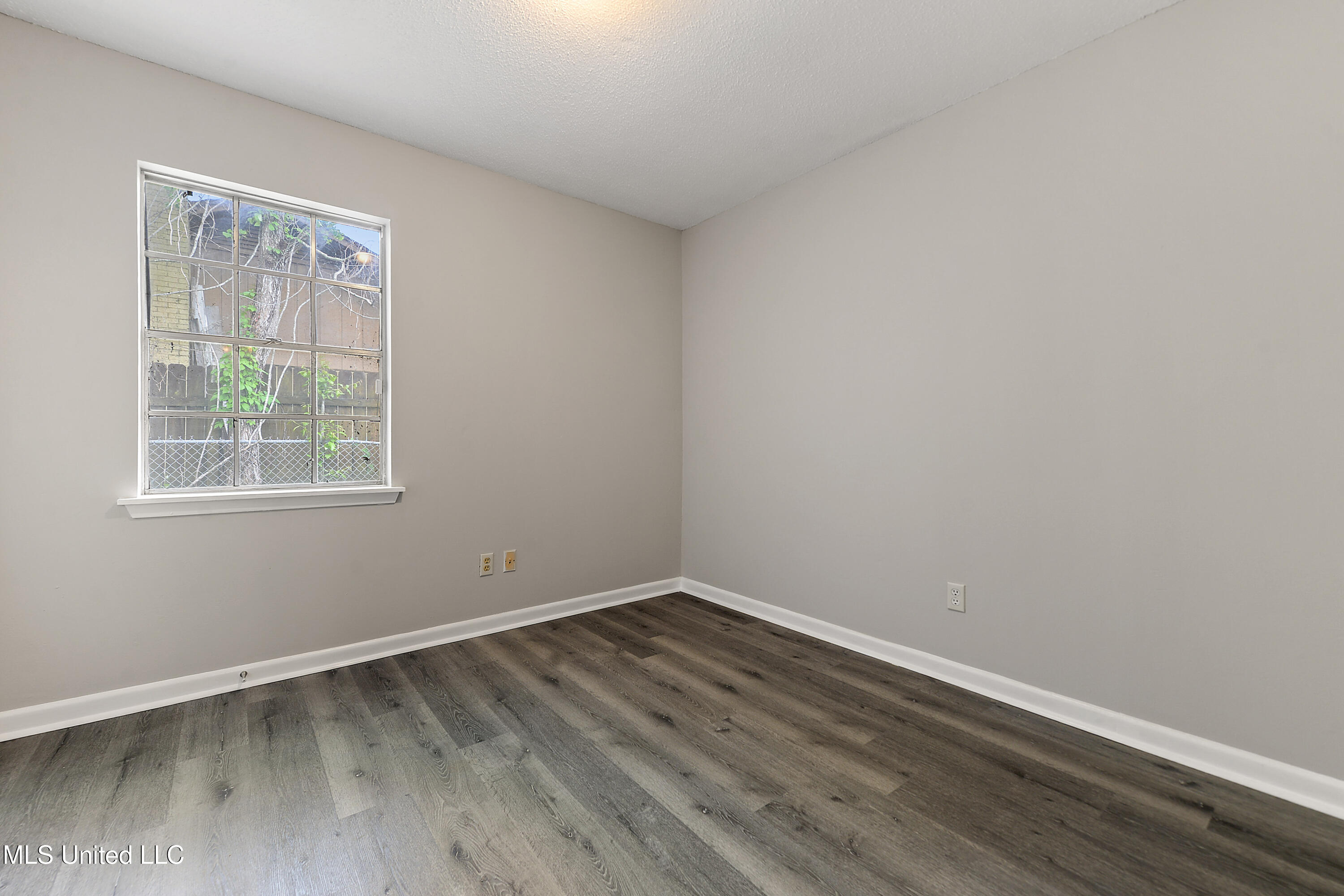 2820 Lawnwood Drive, Ocean Springs, Mississippi image 16