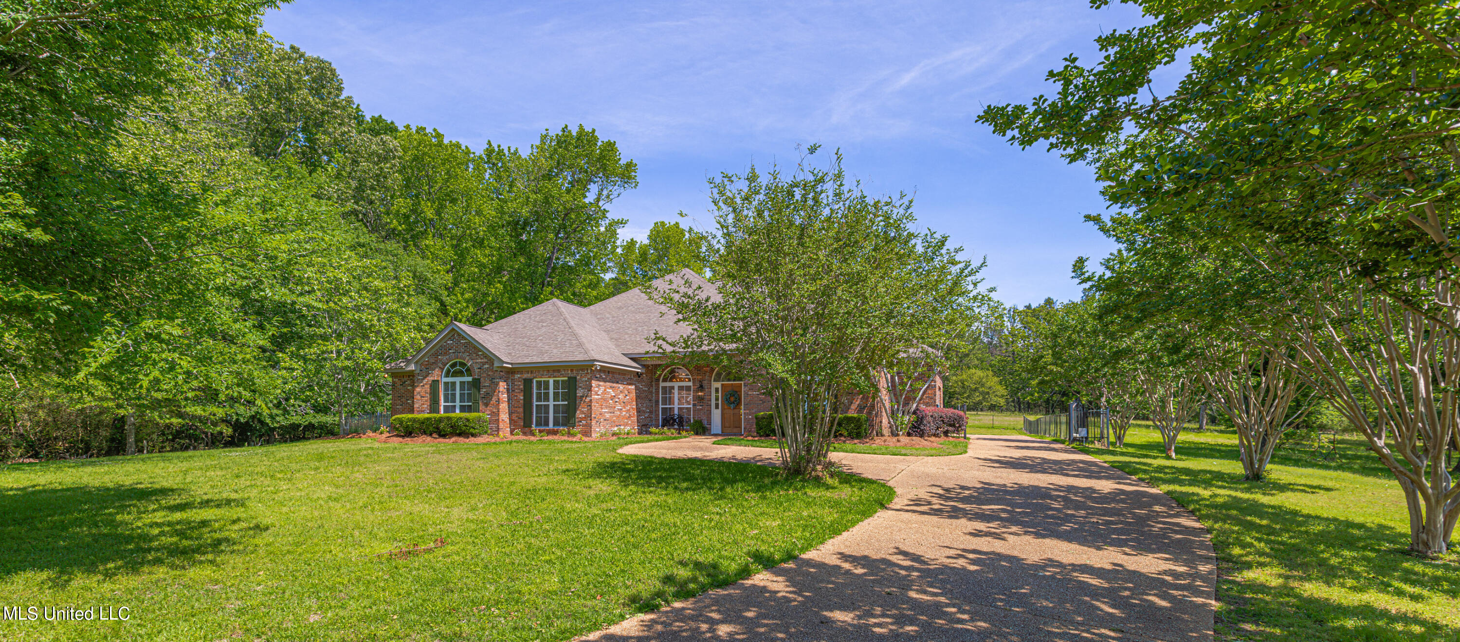 1170 Windsor Lane, Raymond, Mississippi image 3