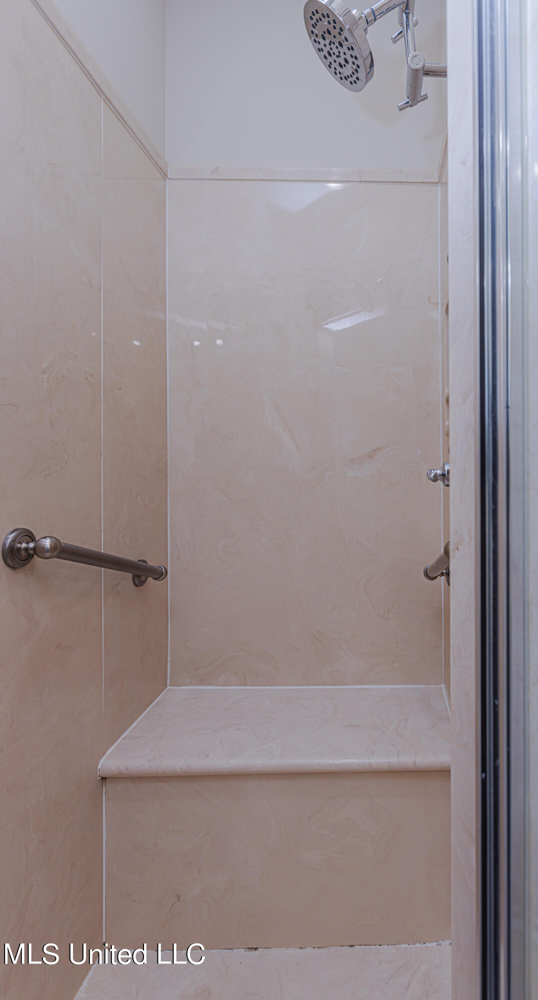 Raymond, Mississippi 39154, United States, 4 Bedrooms Bedrooms, ,4 BathroomsBathrooms,Residential,Pending,58562