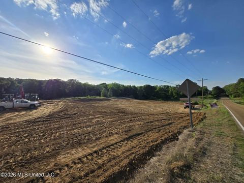 Vacant Land For Sale - 3197 N Fogg Road<br/> Lake Cormorant, MS 38641