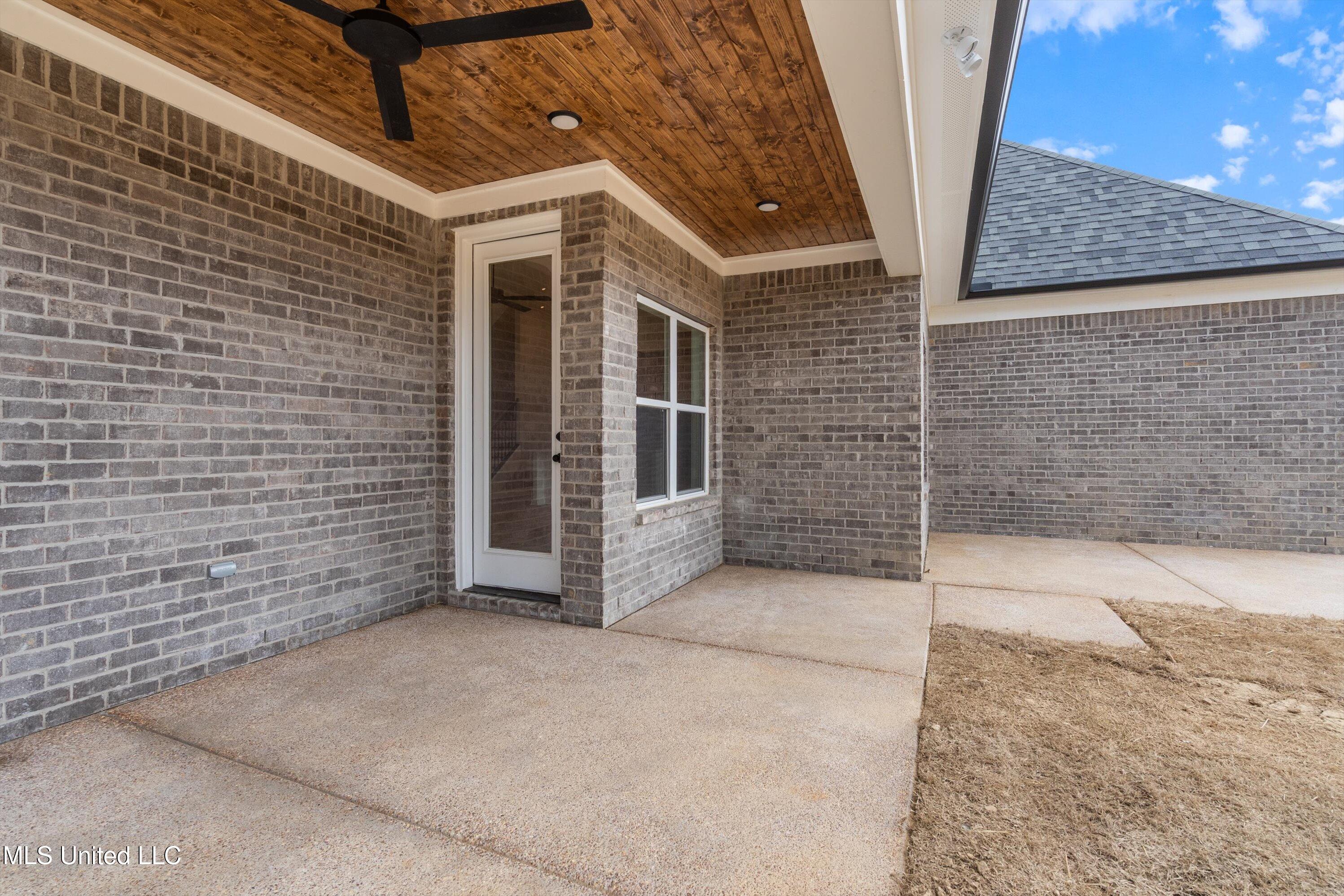 4237 Adriane Cove, Nesbit, Mississippi image 36