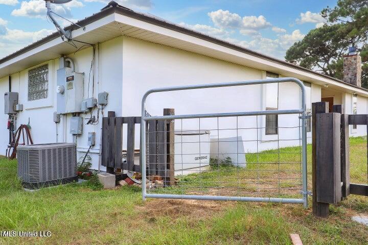 157 Idian Springs Spgs, Poplarville, Mississippi image 4