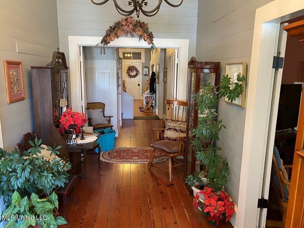209 Downing Street, Hazlehurst, Mississippi image 3