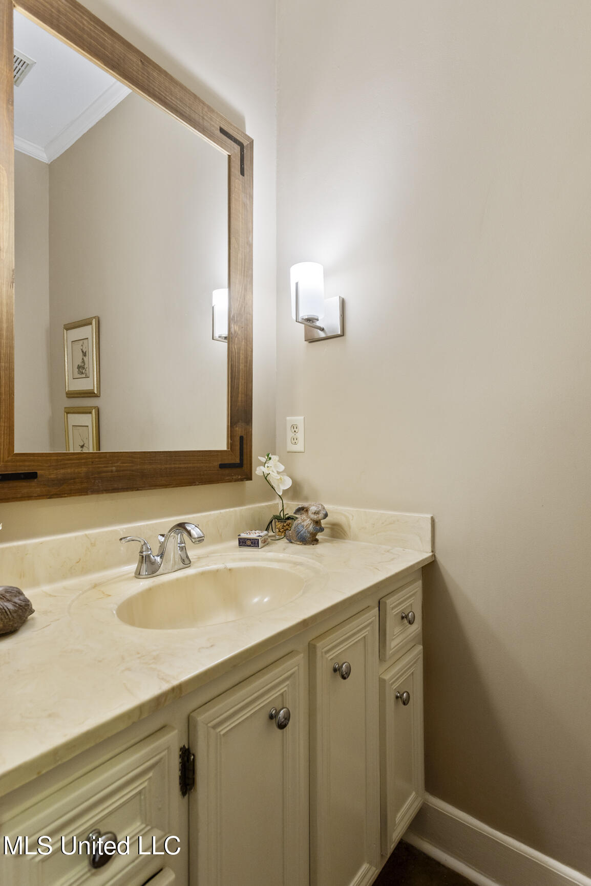 8 Moss Forest Place, Jackson, Mississippi image 23