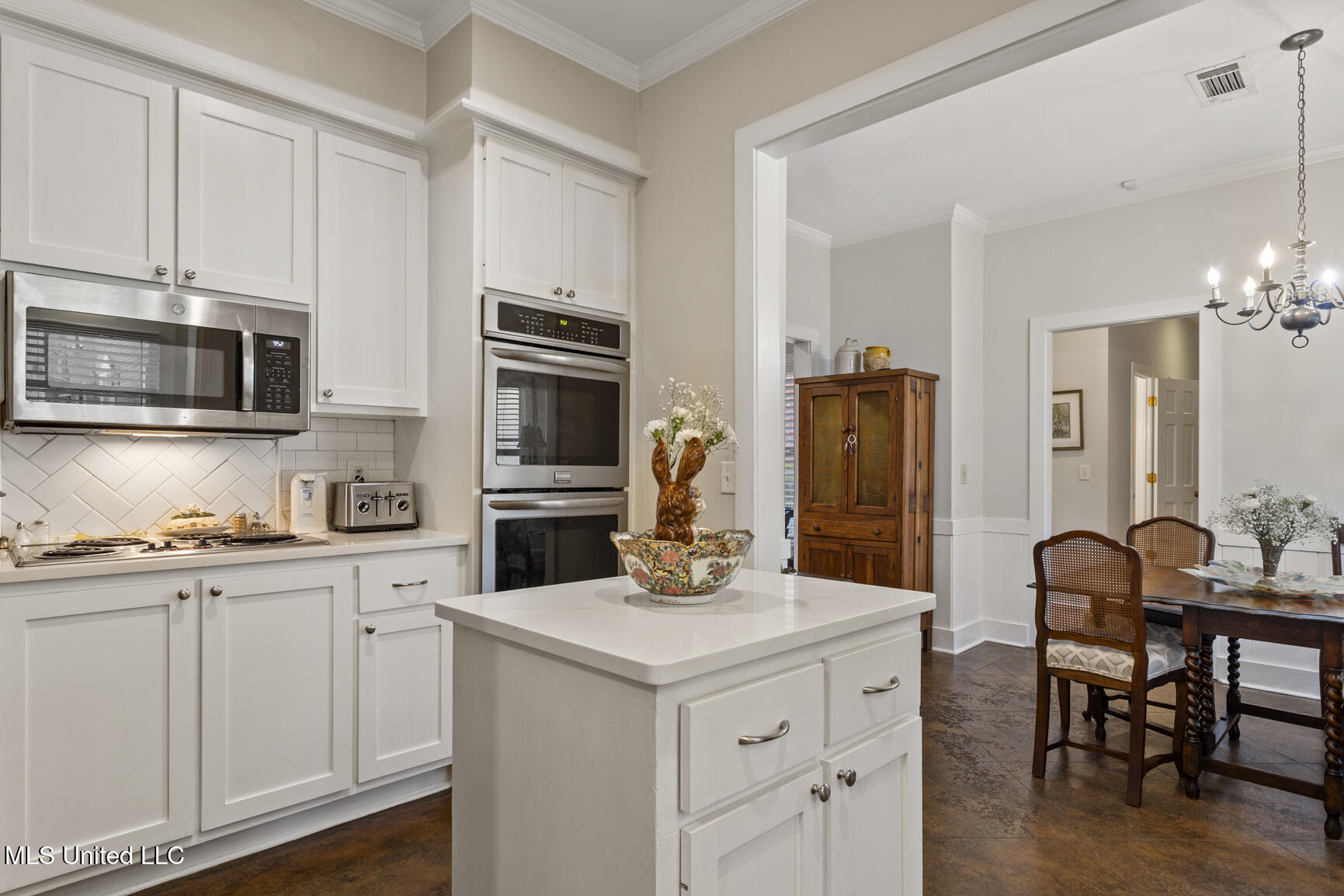 8 Moss Forest Place, Jackson, Mississippi image 22