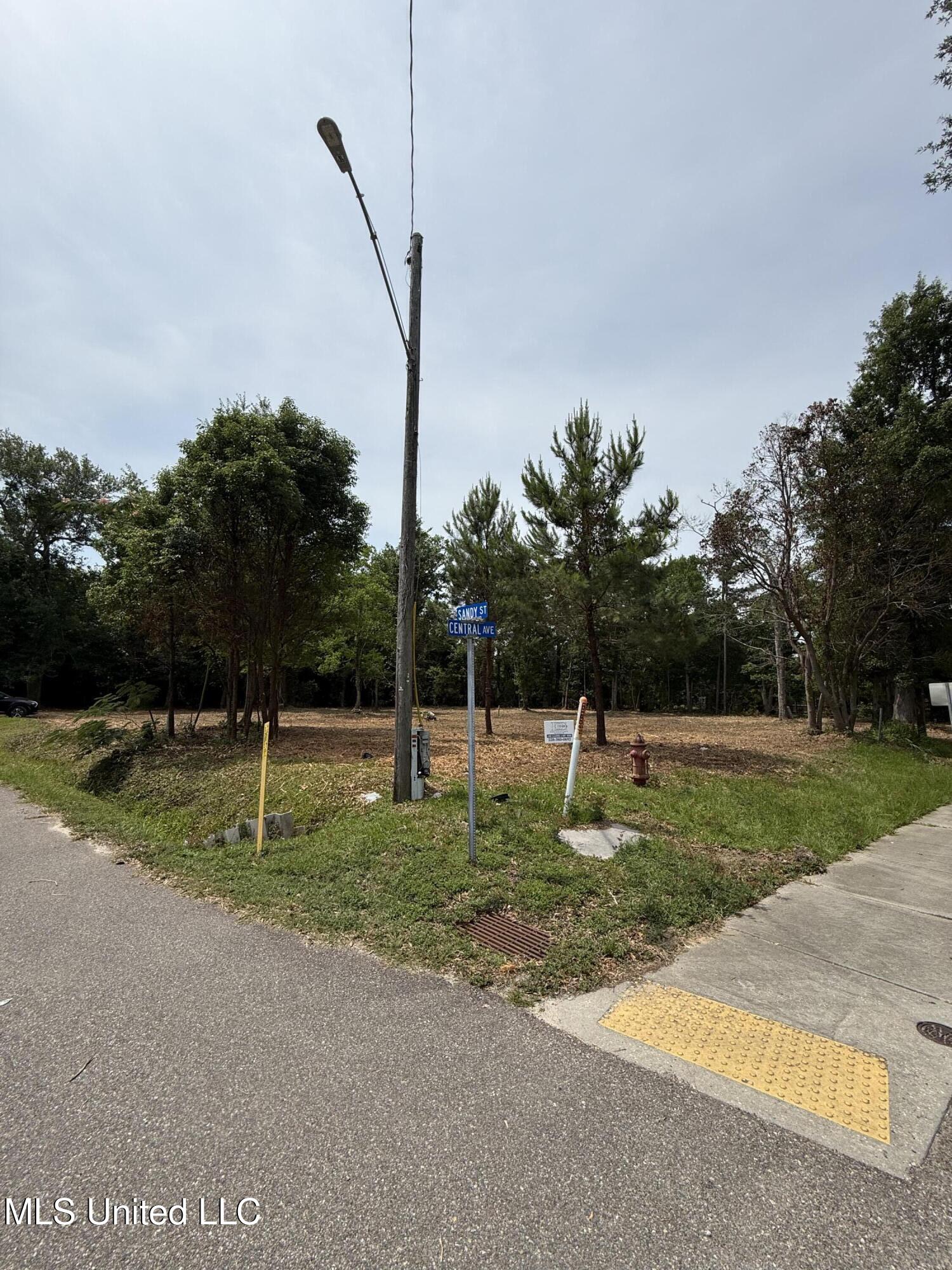 00 S Central Avenue, Waveland, Mississippi image 3