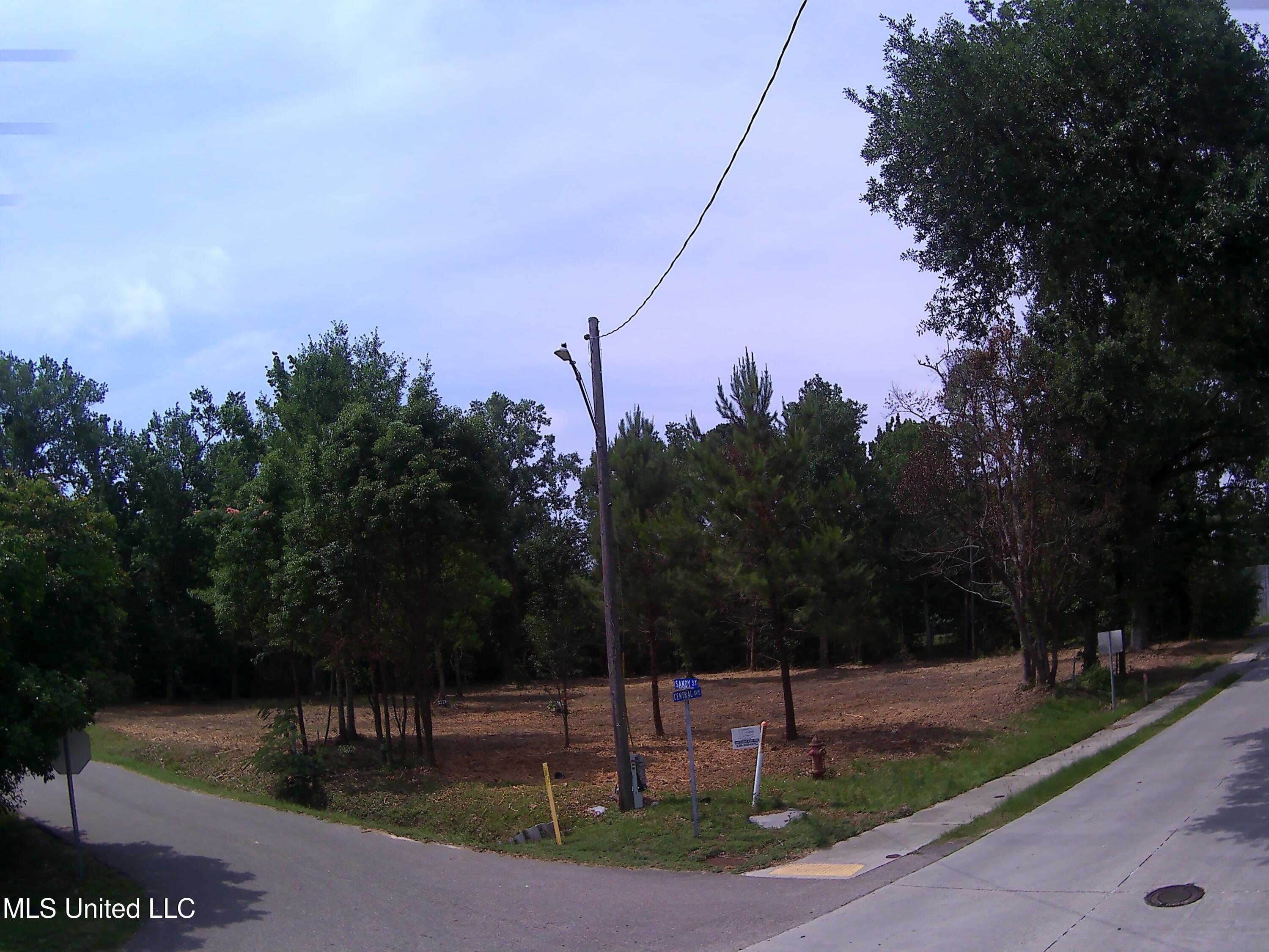 00 S Central Avenue, Waveland, Mississippi image 2