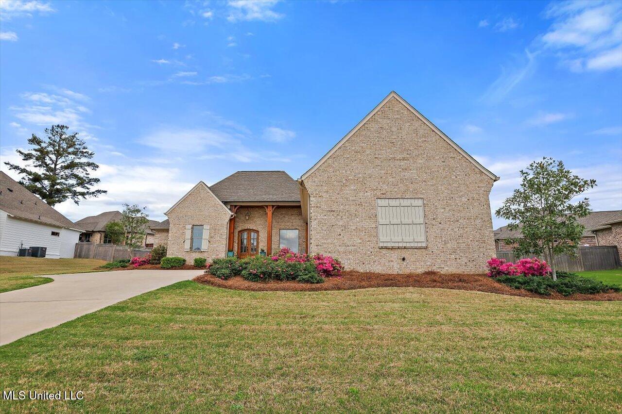 119 Camden Lake Drive, Madison, Mississippi image 2