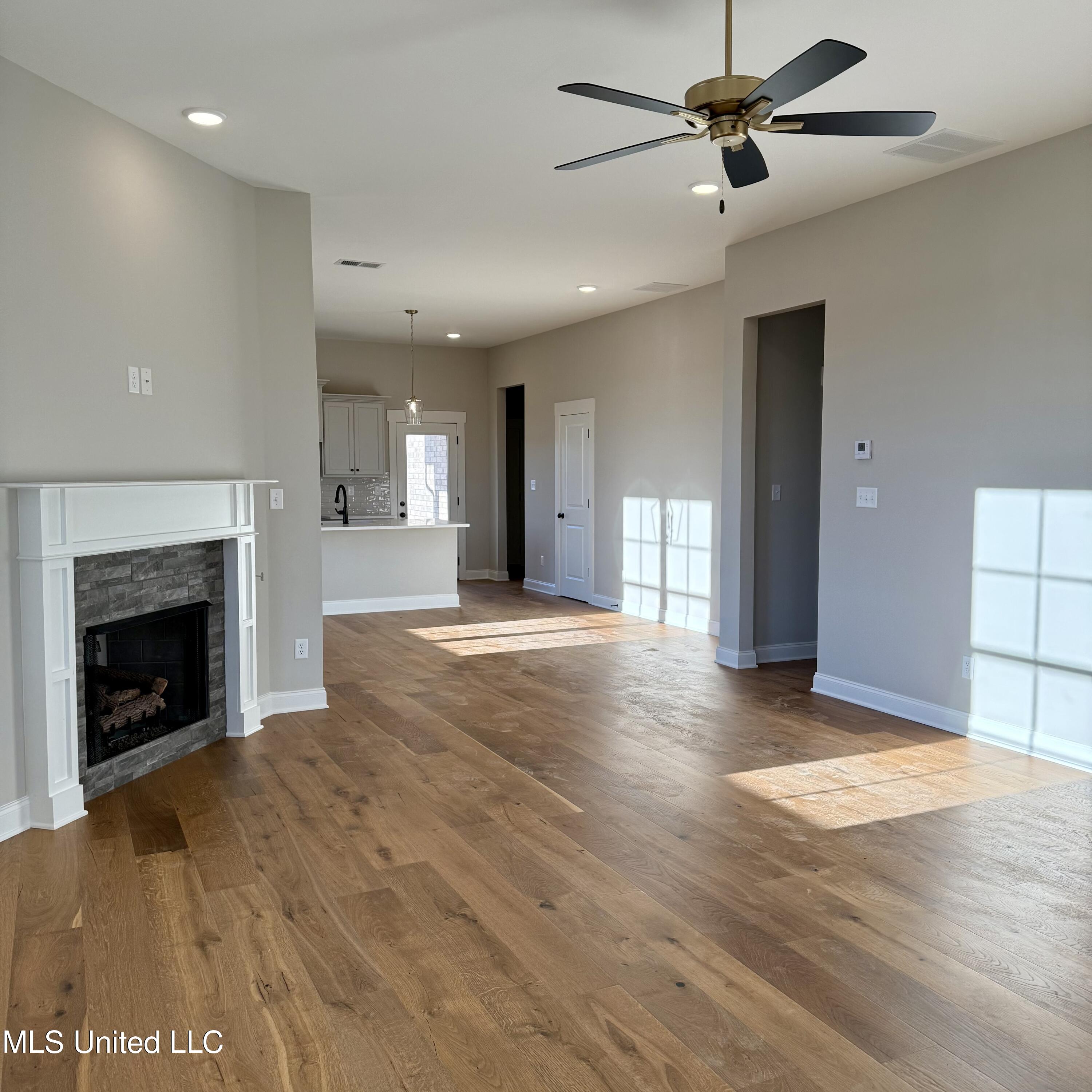 577 Sunflower Street, Nesbit, Mississippi image 12