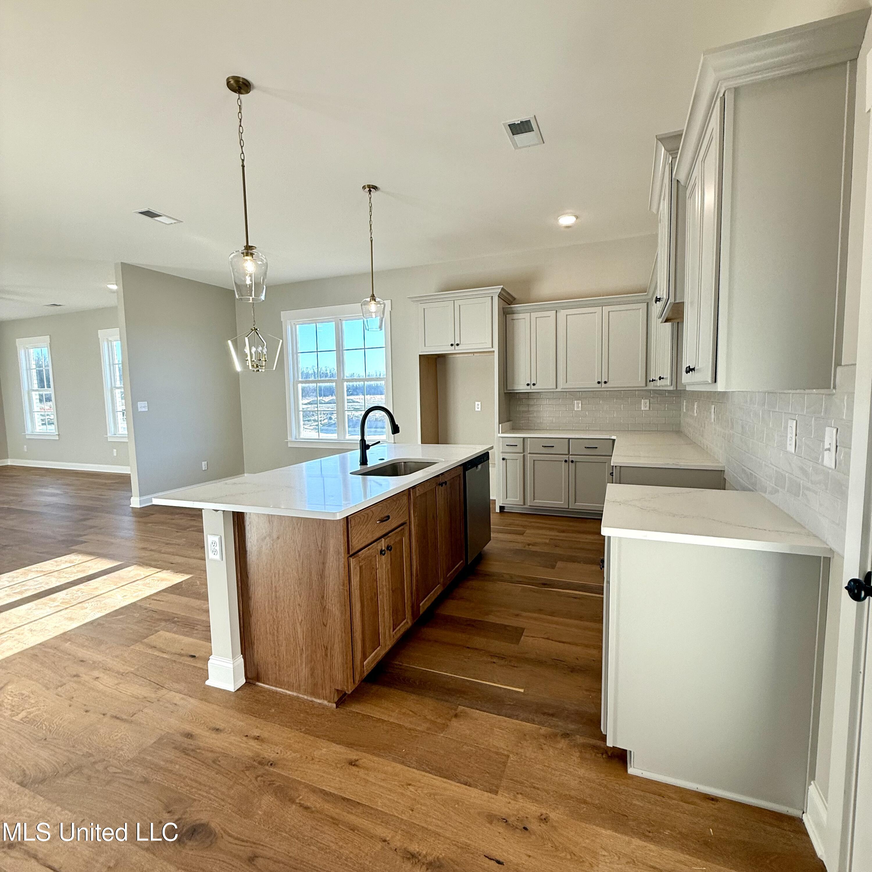577 Sunflower Street, Nesbit, Mississippi image 18