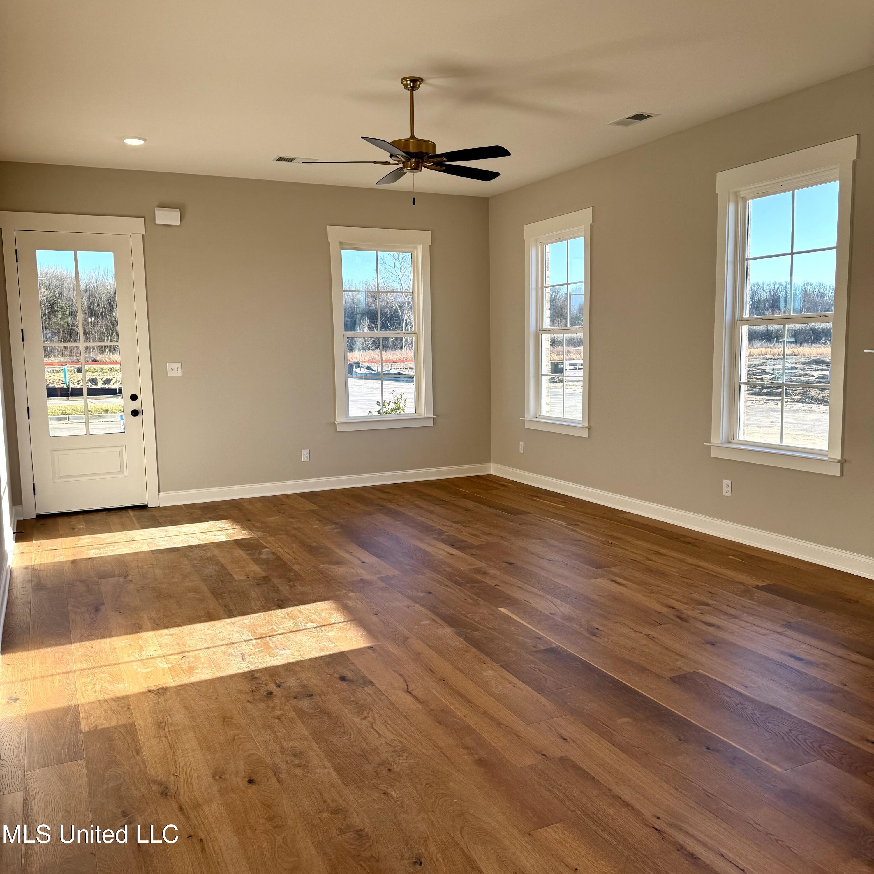 577 Sunflower Street, Nesbit, Mississippi image 11