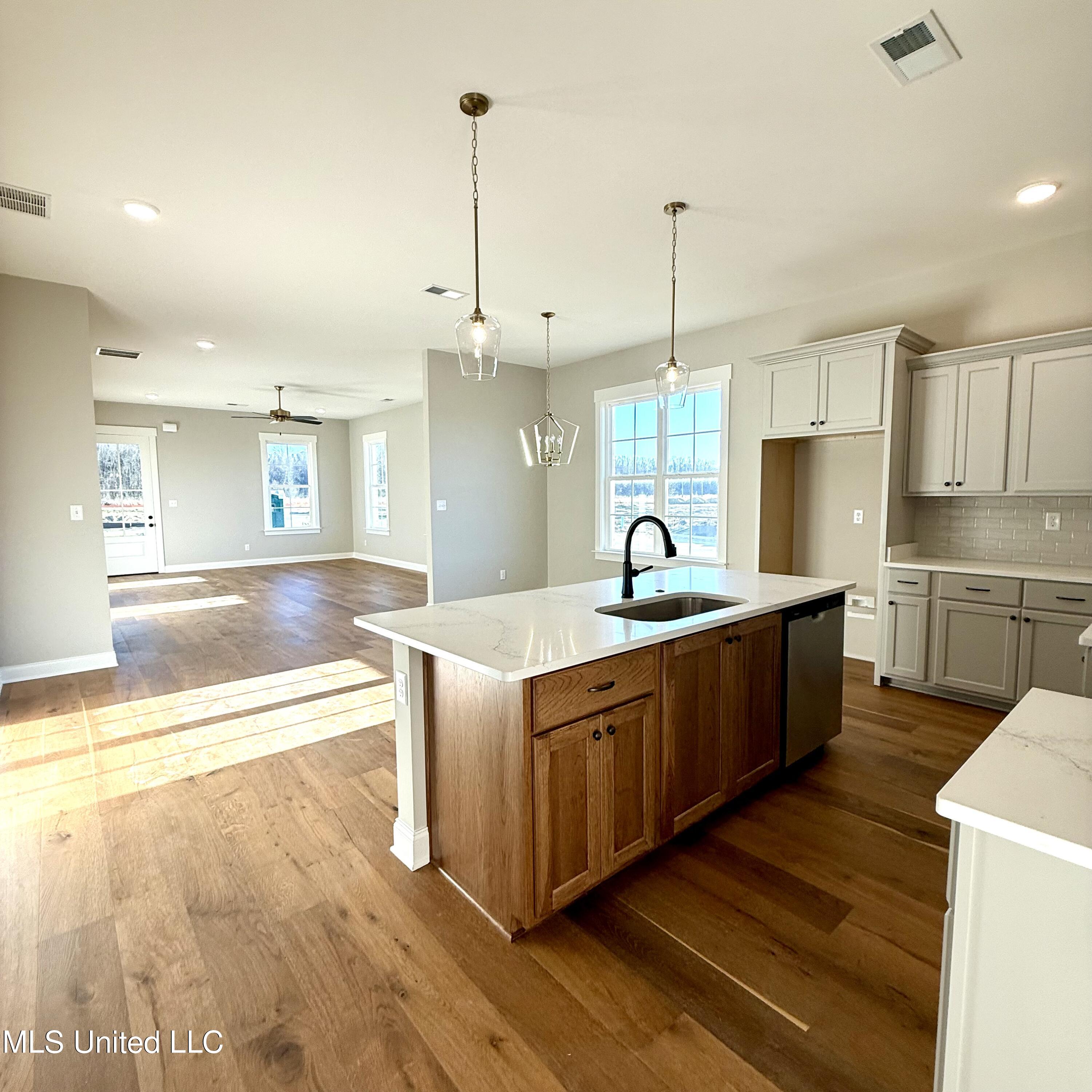 577 Sunflower Street, Nesbit, Mississippi image 20