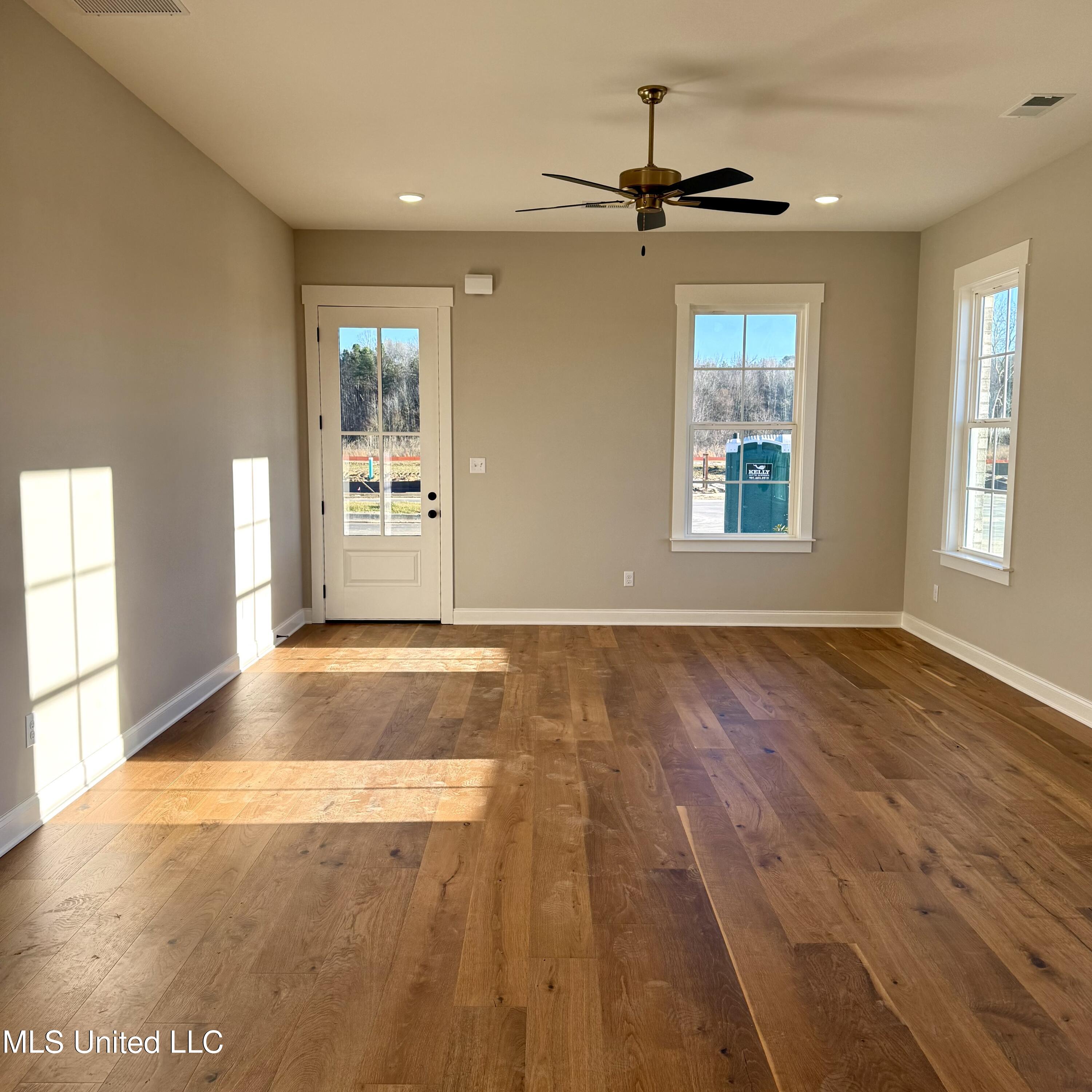 577 Sunflower Street, Nesbit, Mississippi image 9